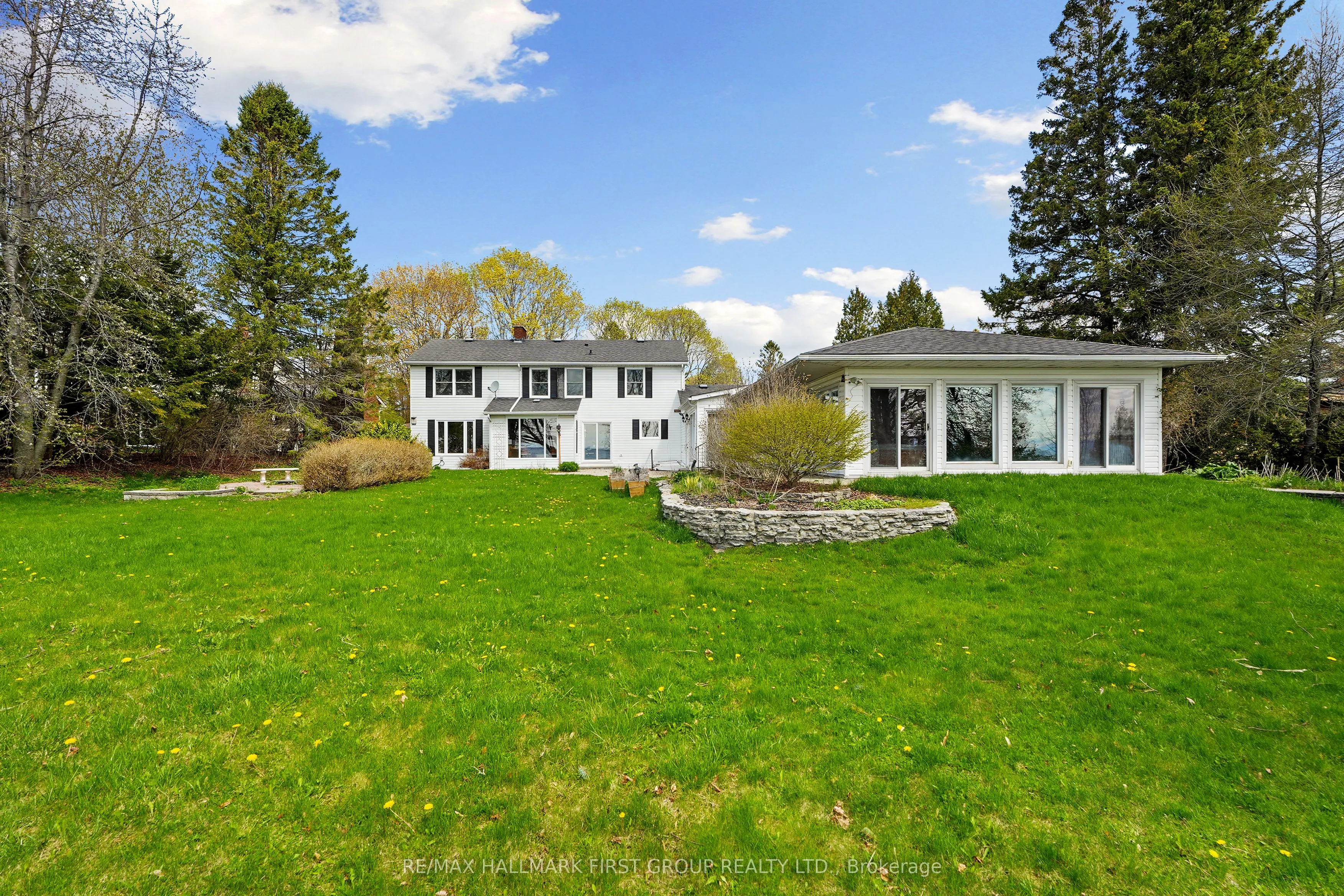 401 Lakeshore Drive