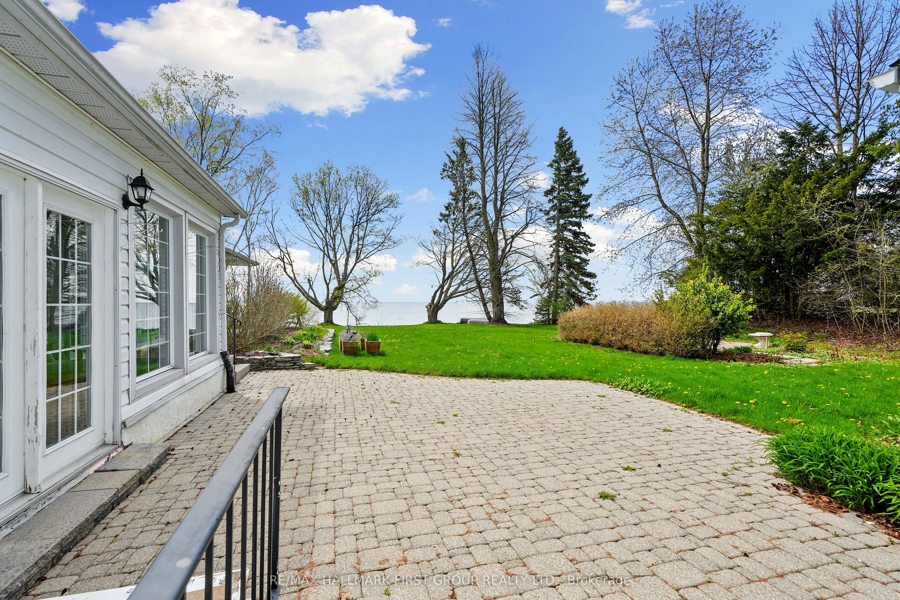 401 Lakeshore Drive