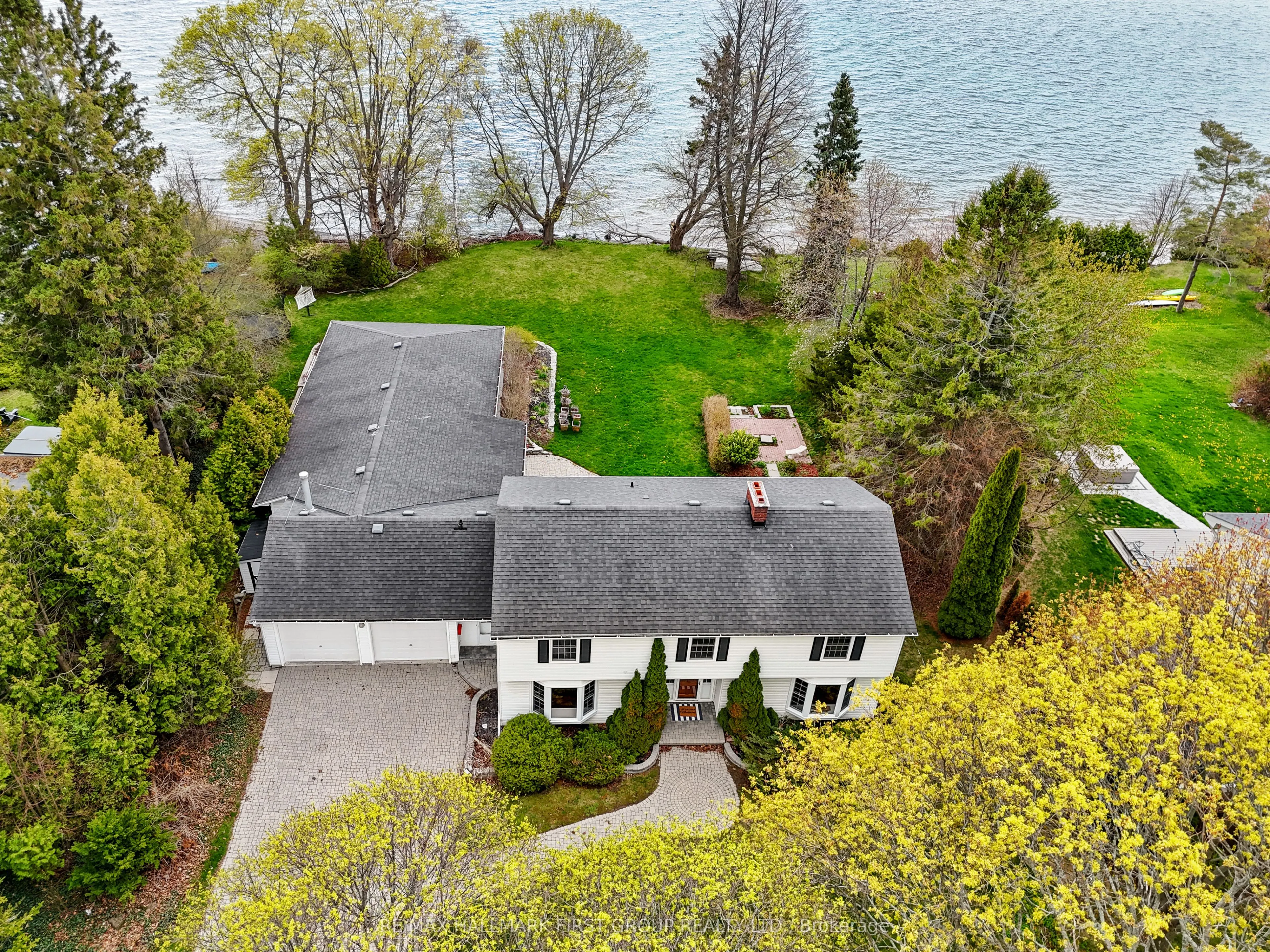 401 Lakeshore Drive