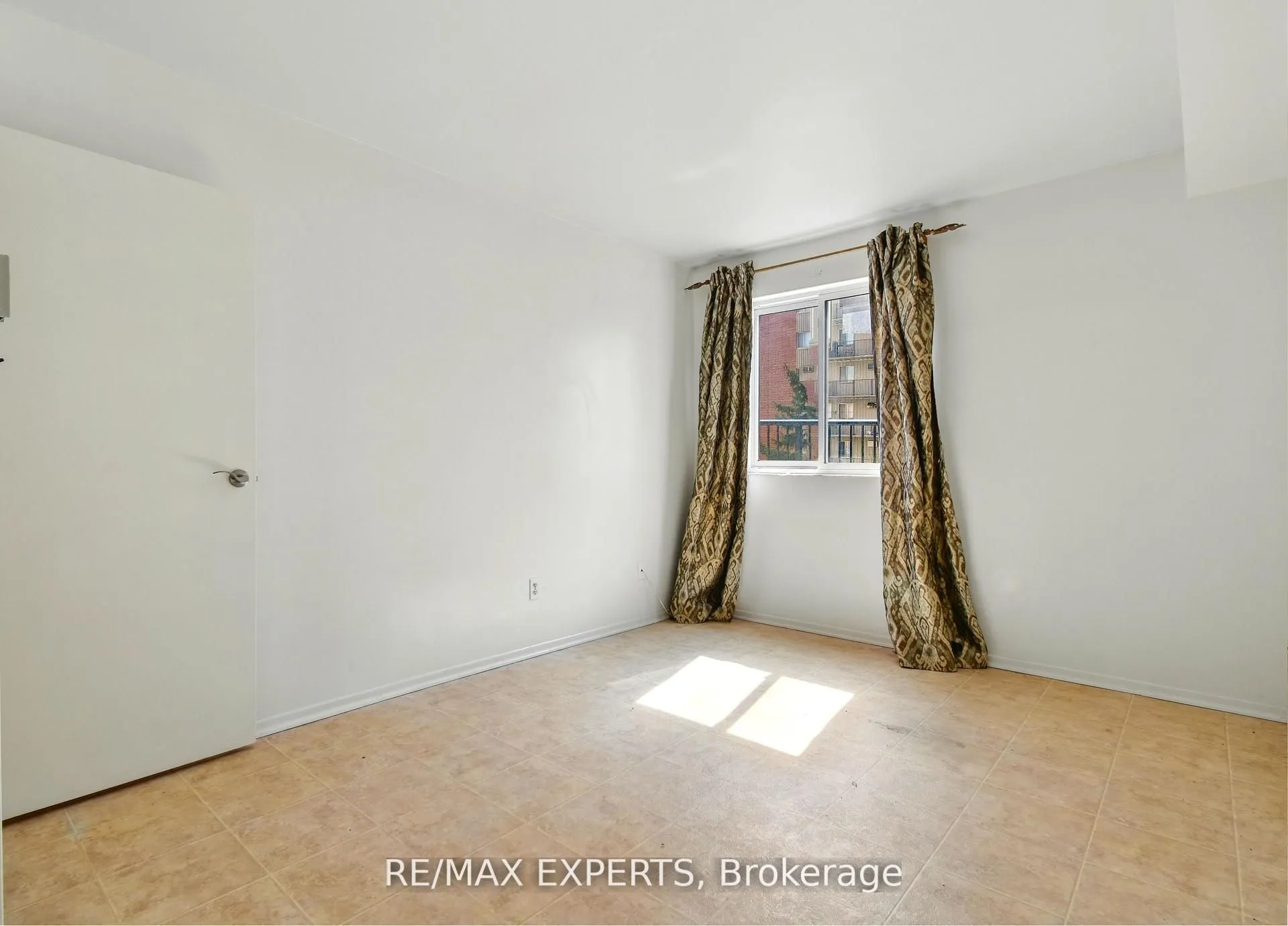 8591 Riverside Drive E #410