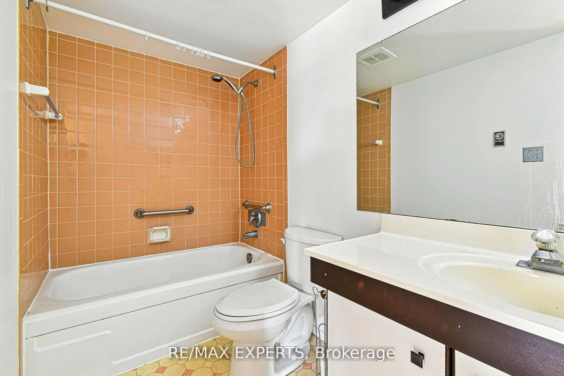 8591 Riverside Drive E #410