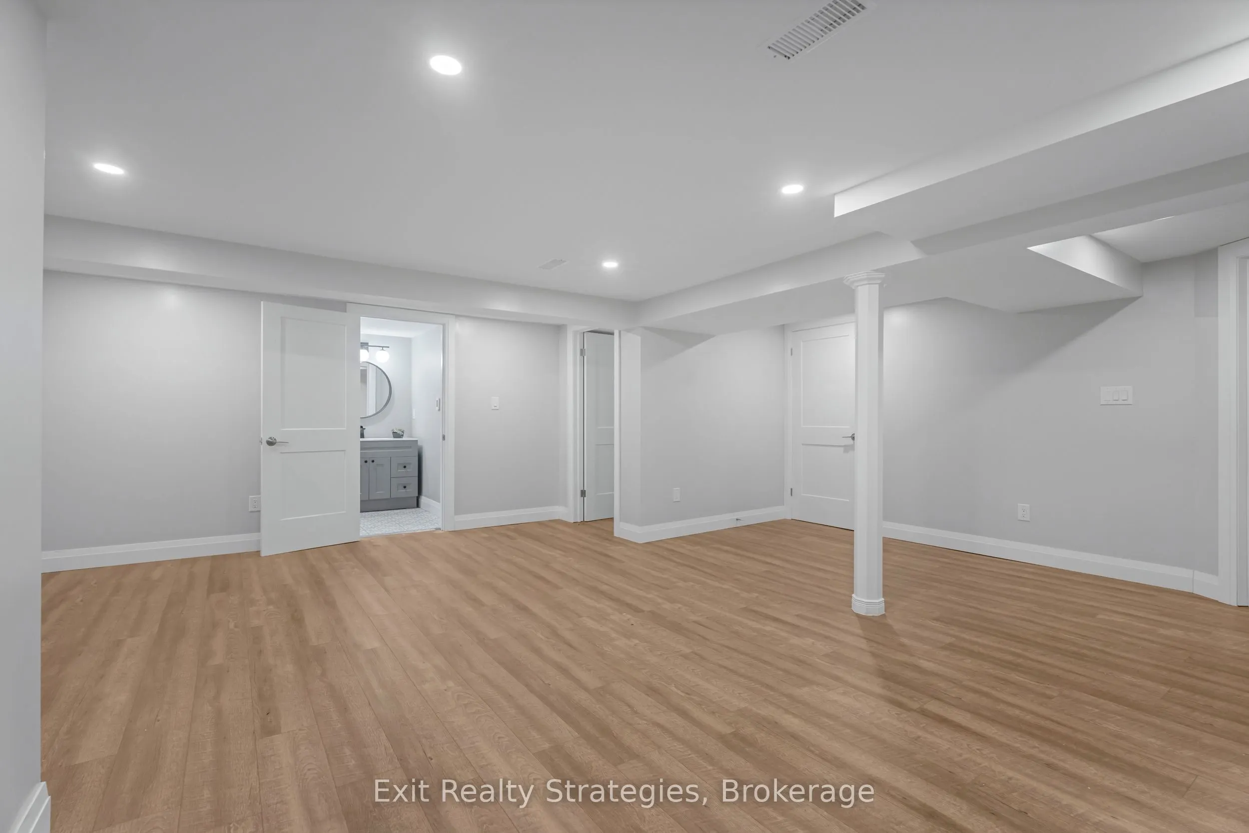 9 Heywood Avenue