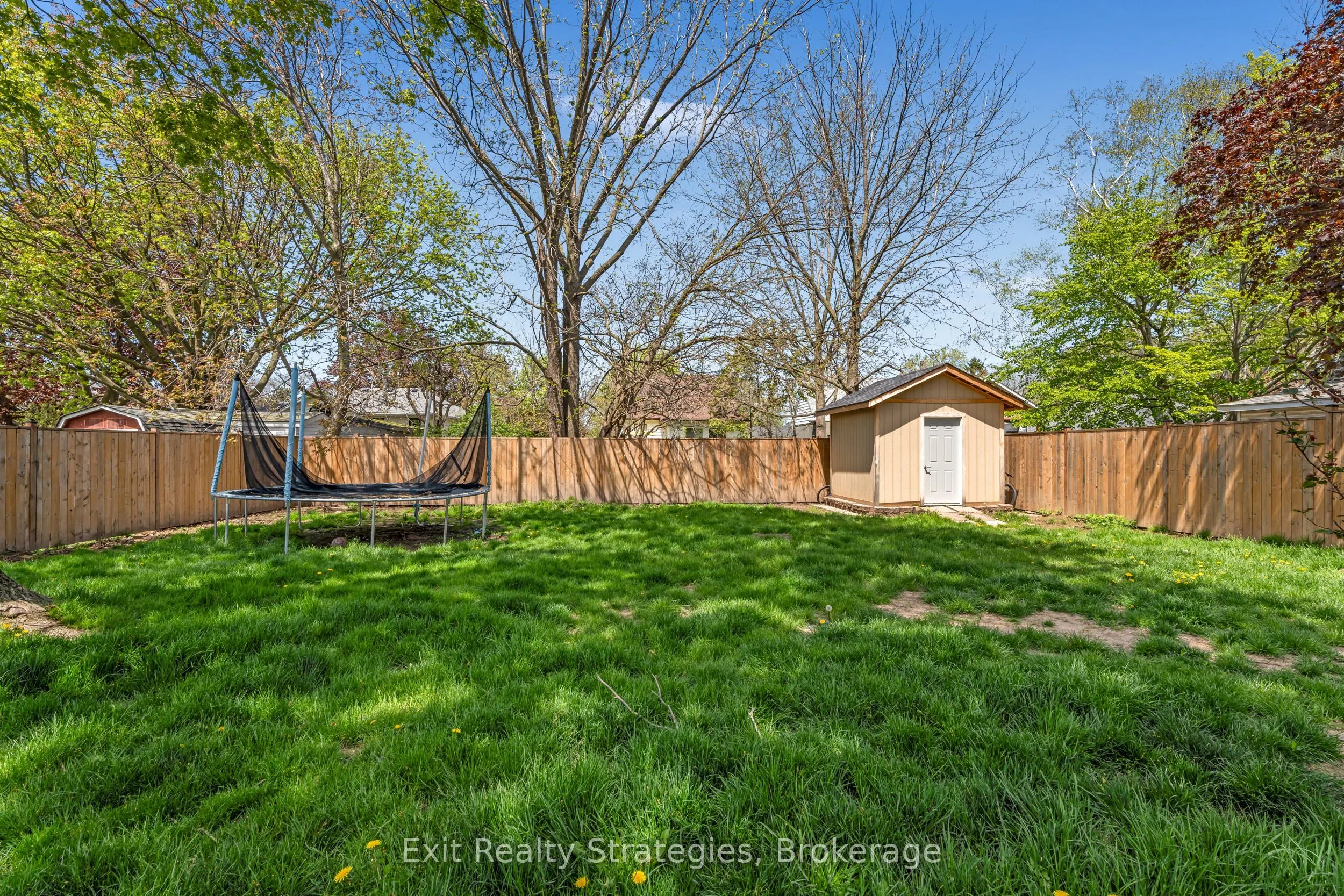 9 Heywood Avenue