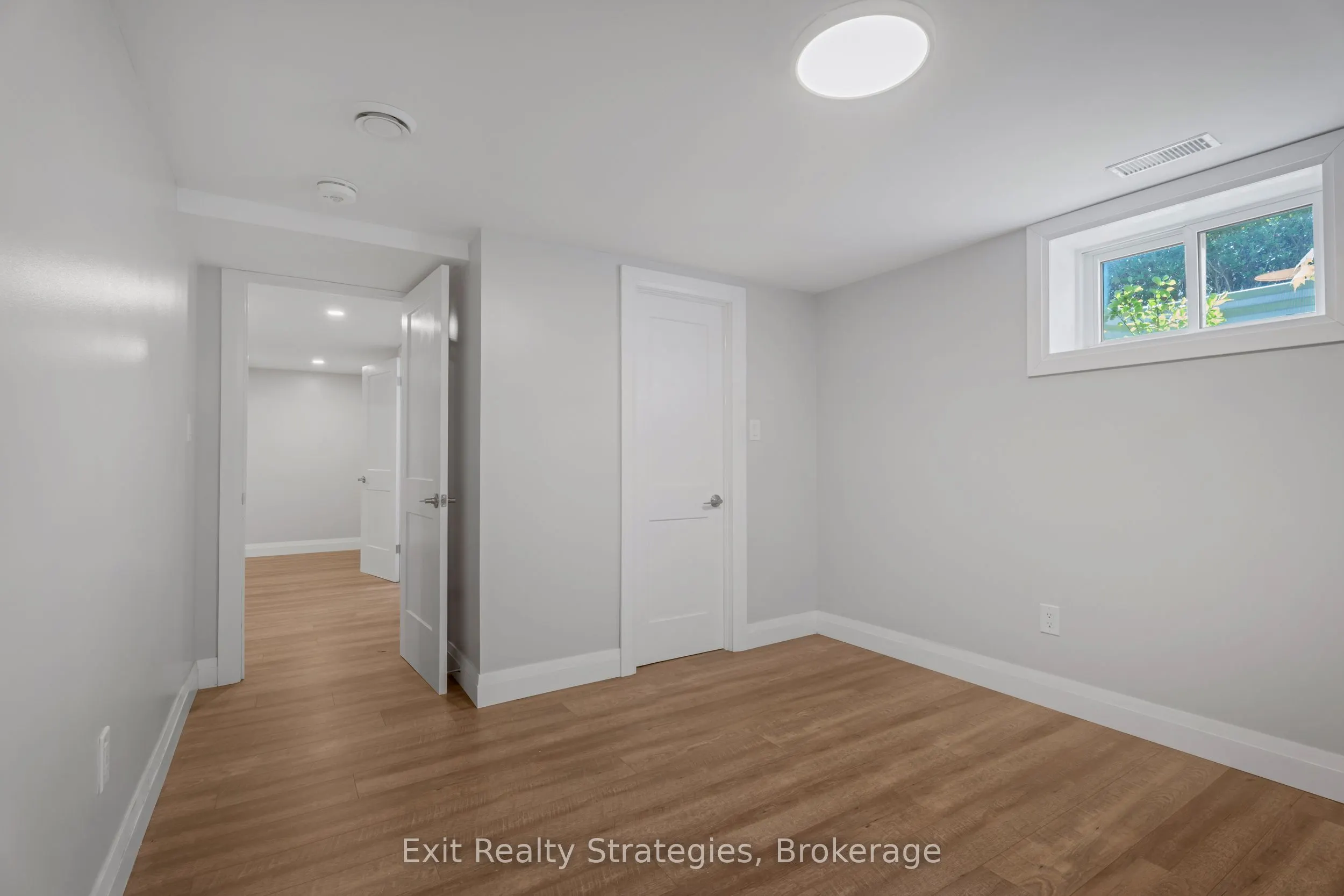 9 Heywood Avenue