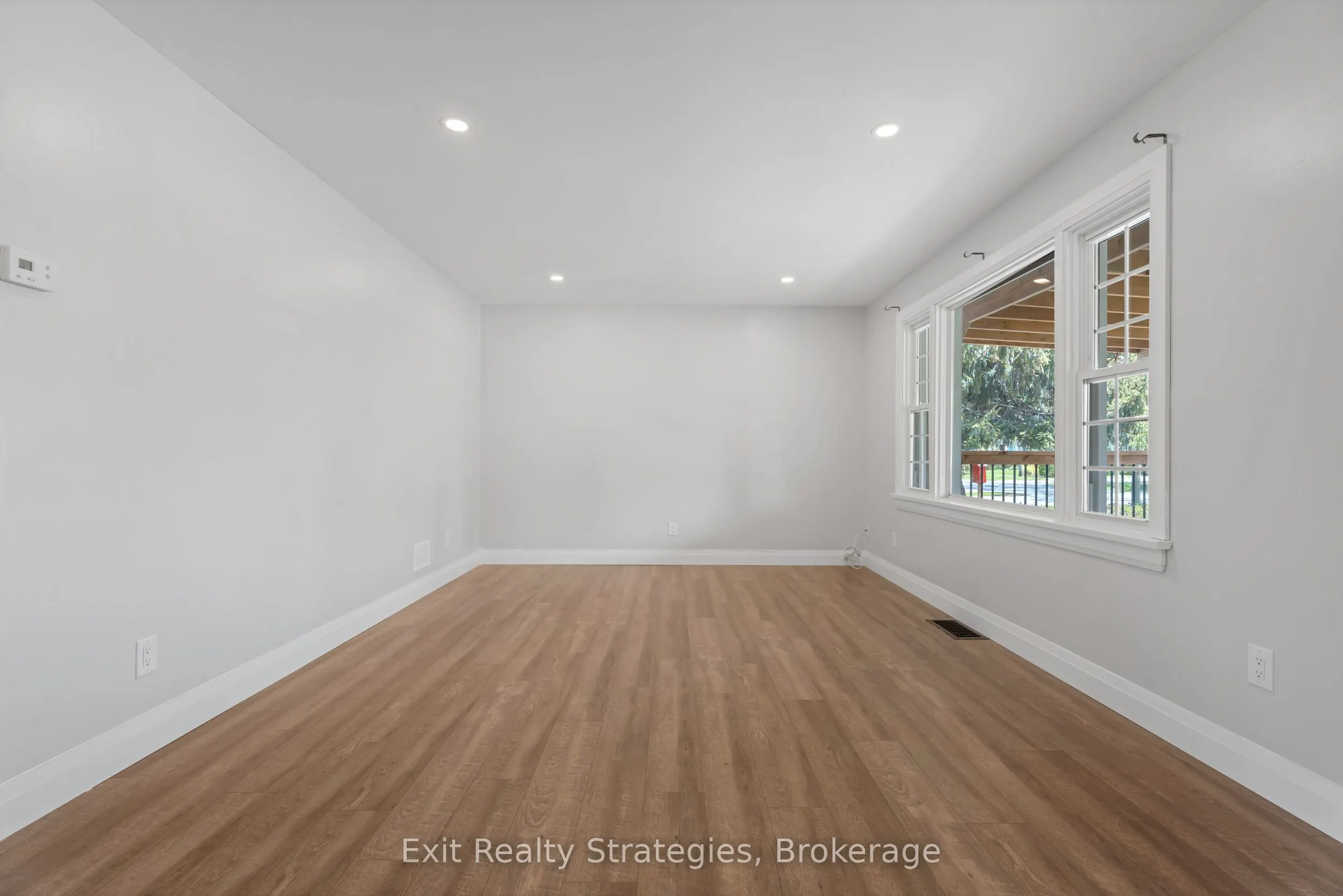9 Heywood Avenue