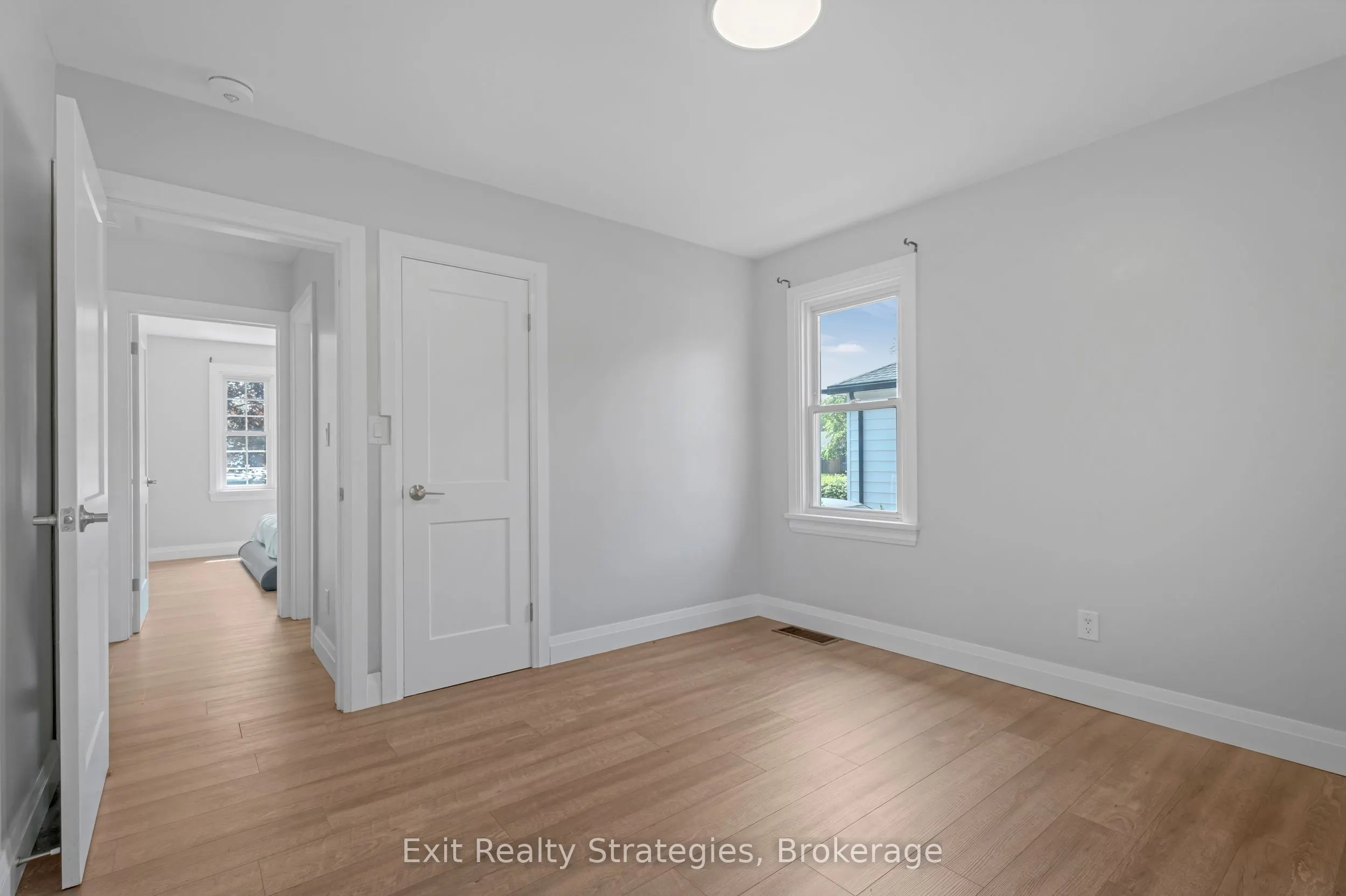 9 Heywood Avenue