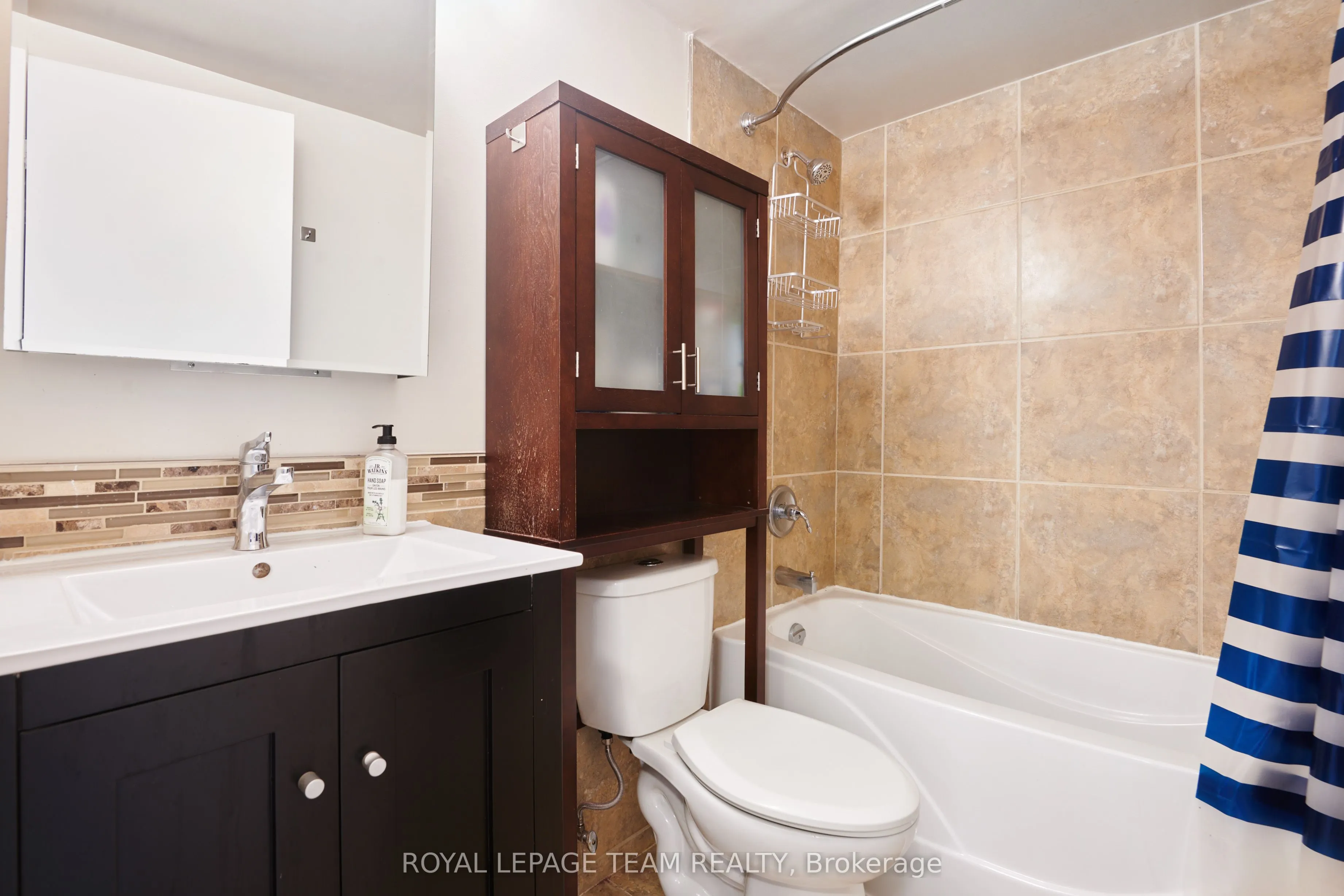 2000 Jasmine Crescent, #811