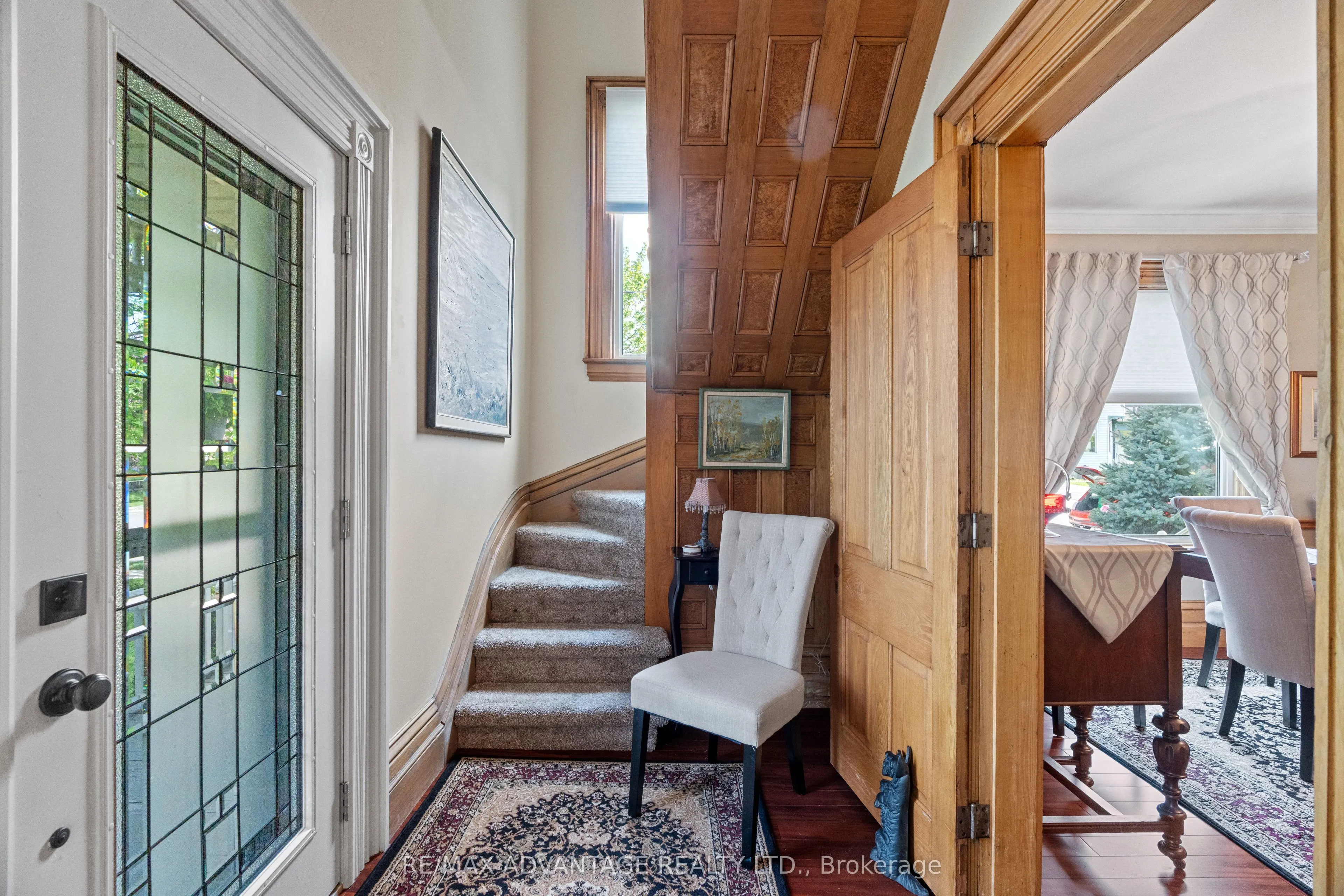 32 St Andrew Street S