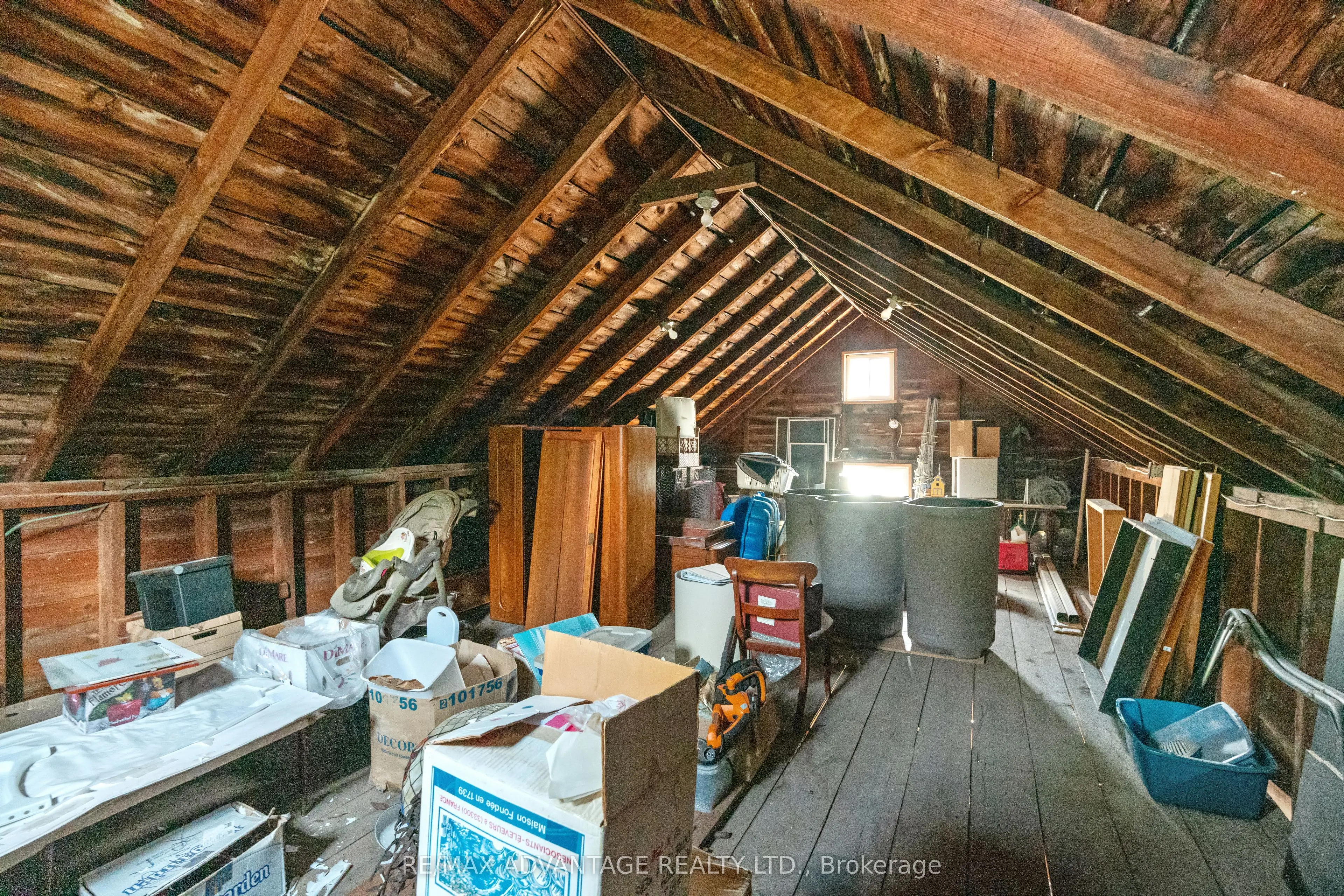 32 St Andrew Street S