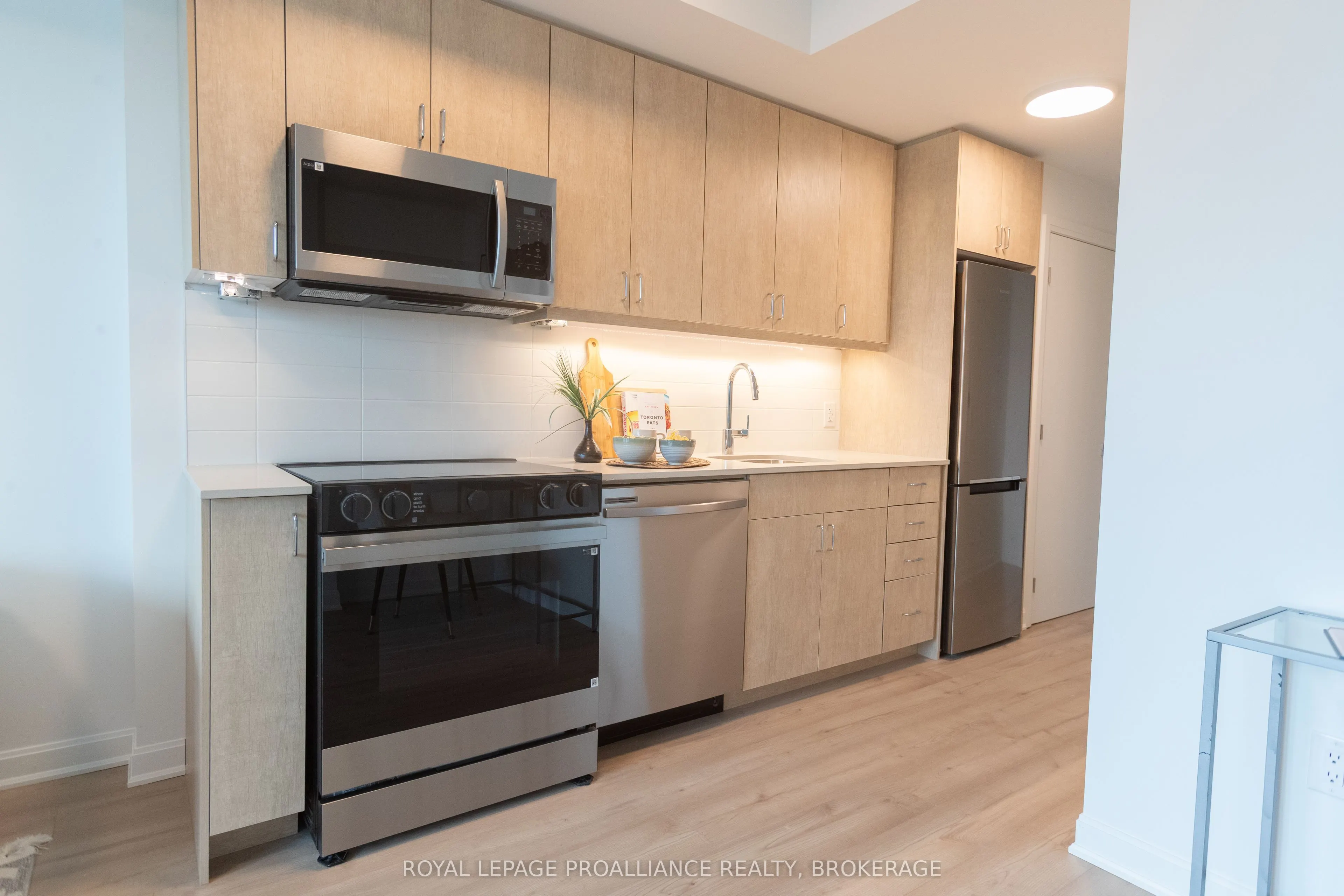 223 Princess Street, #610
