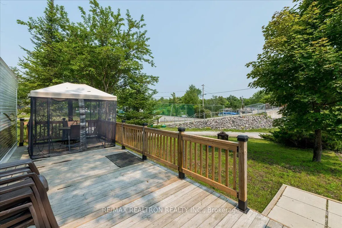 164 Lone Pine Road