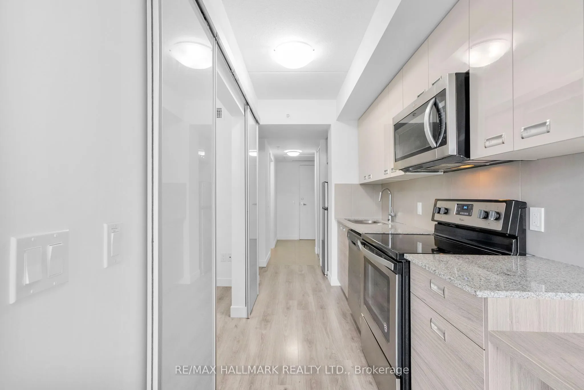 308 Lester Street, #202