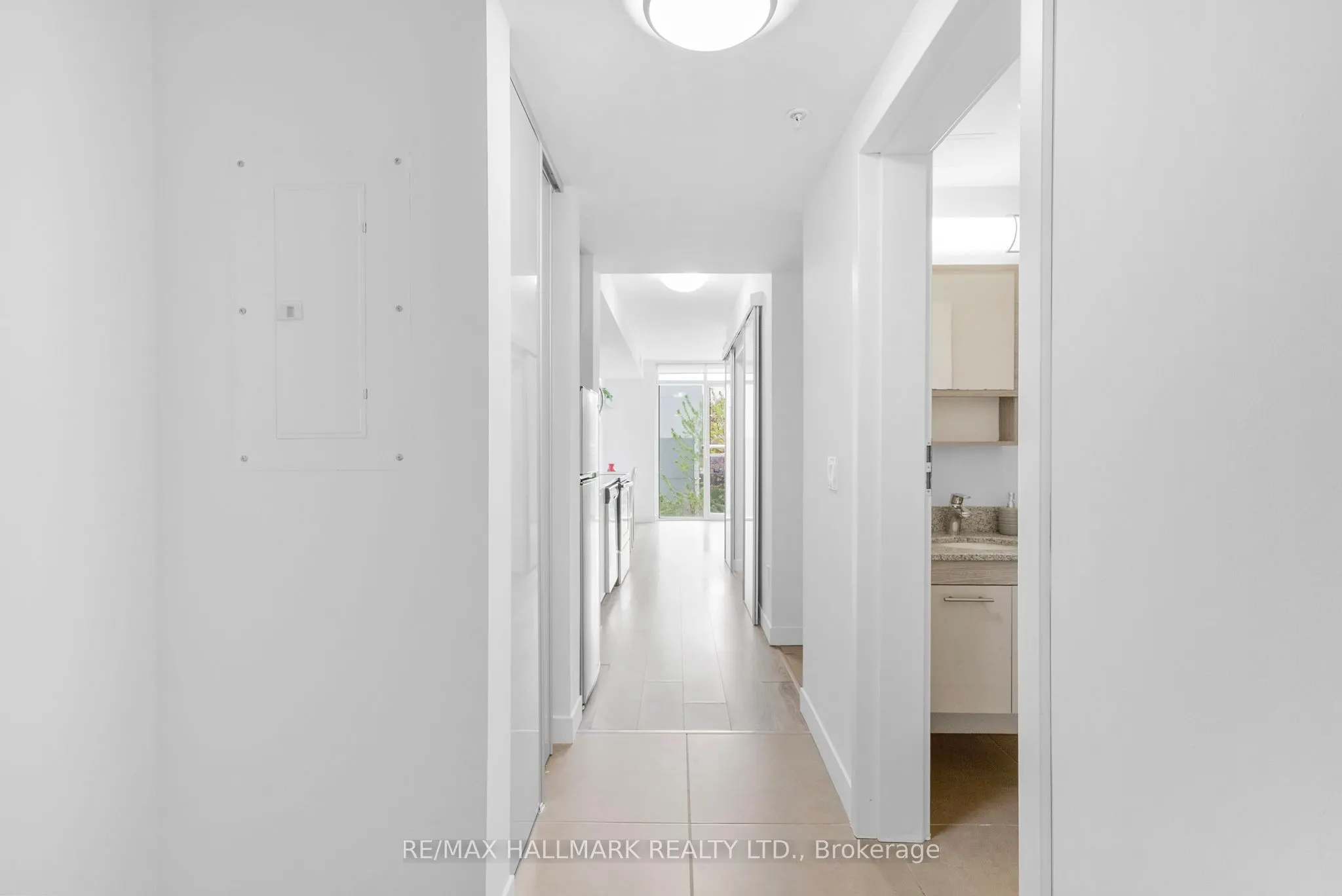 308 Lester Street, #202