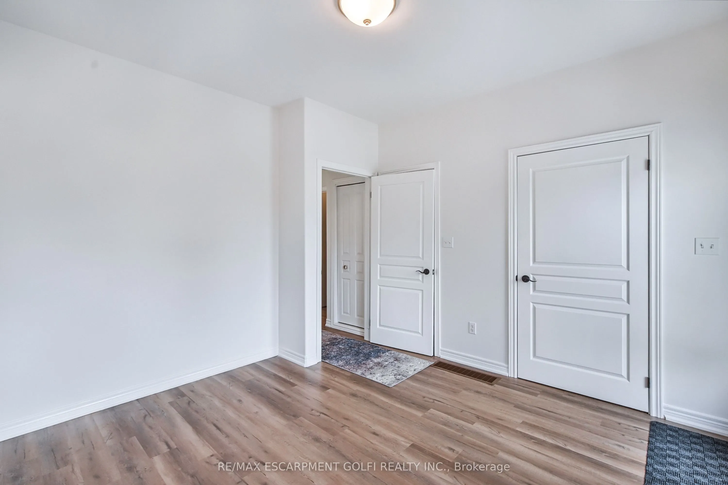 6045 Dunn Street #104