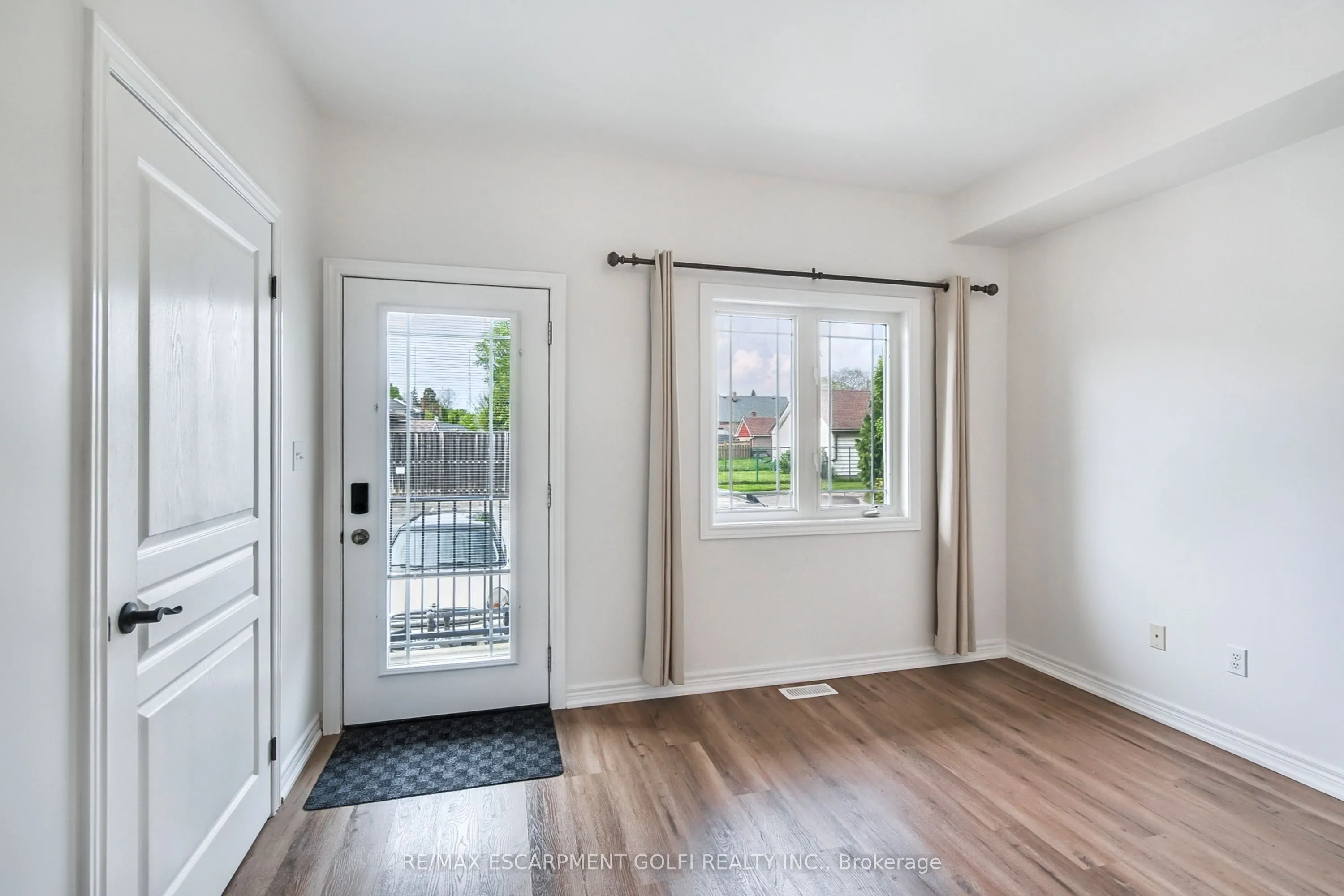 6045 Dunn Street #104