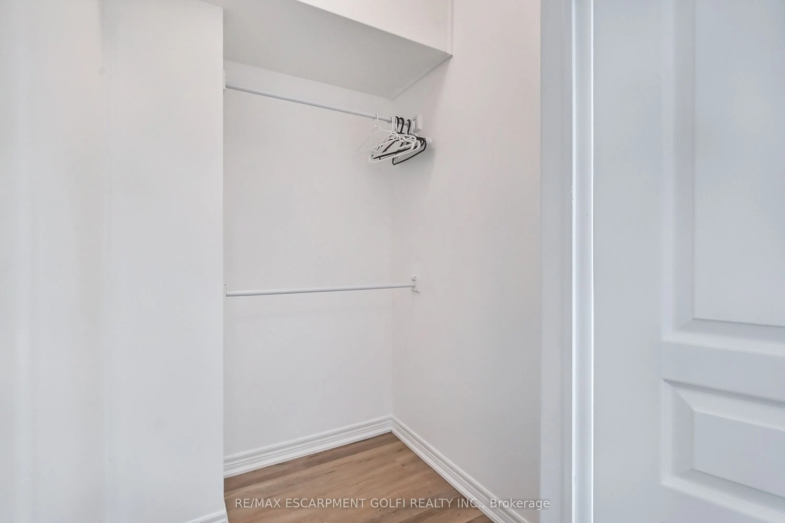 6045 Dunn Street #104