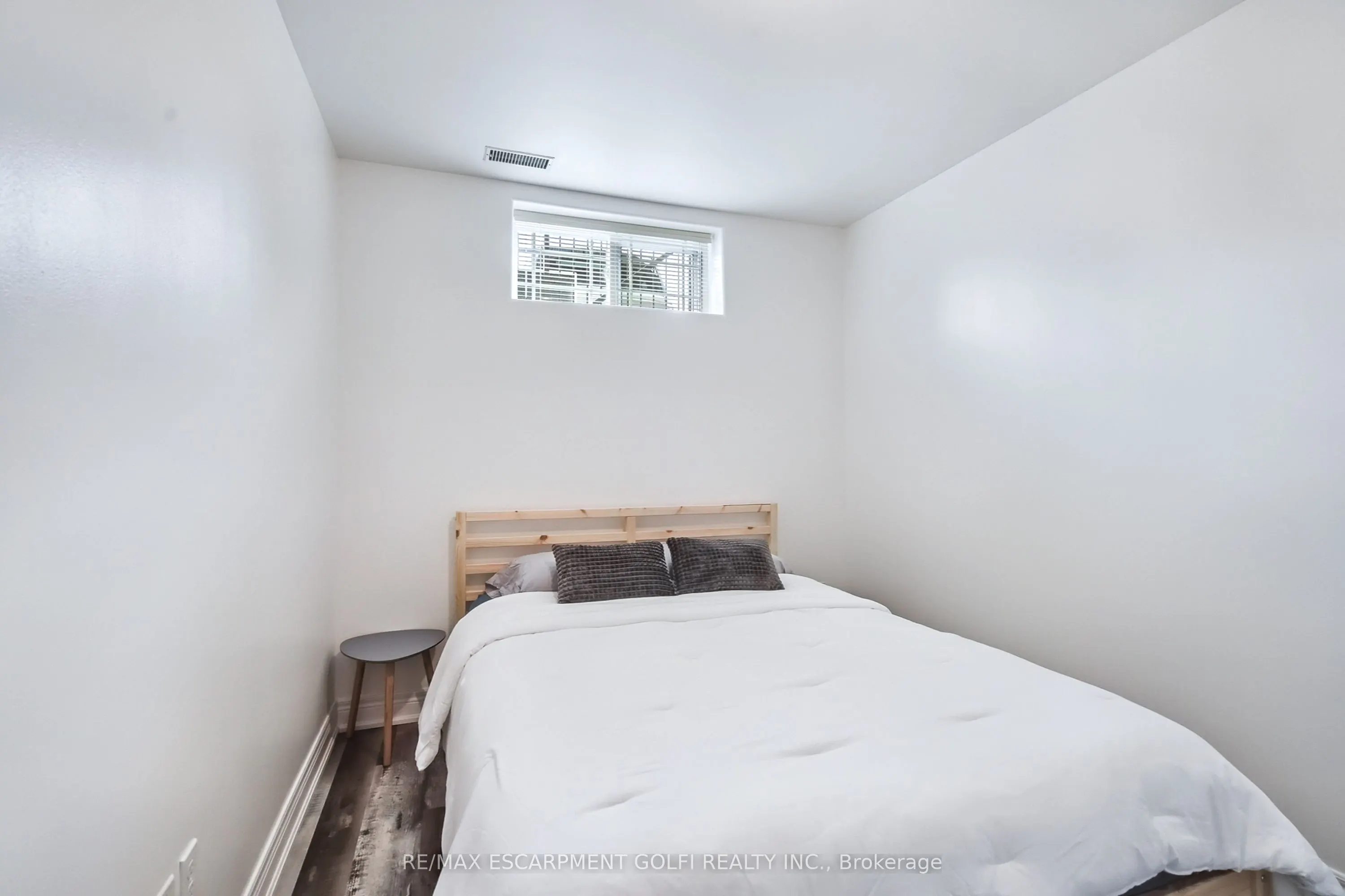 6045 Dunn Street #104
