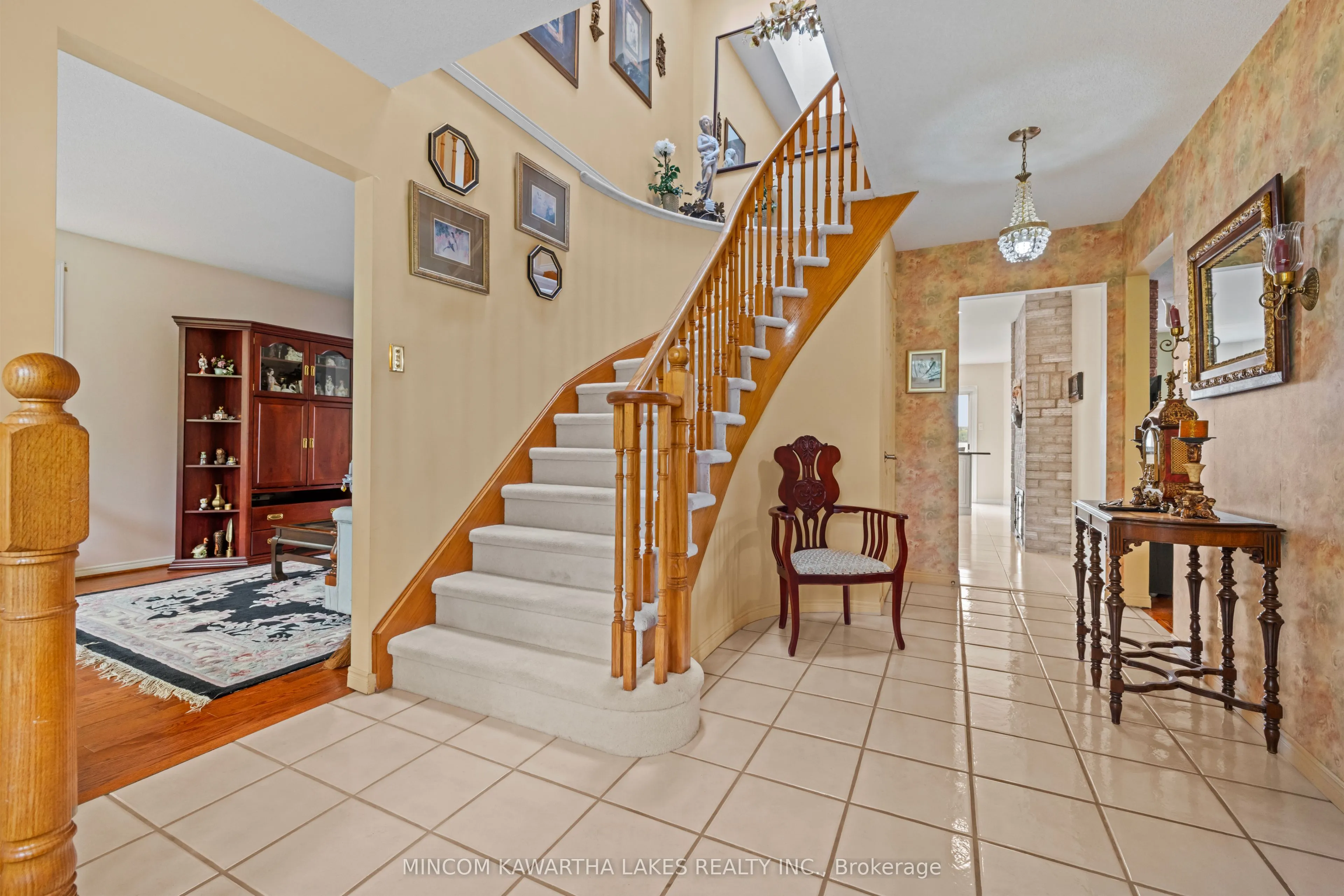 631 North Shore Drive E