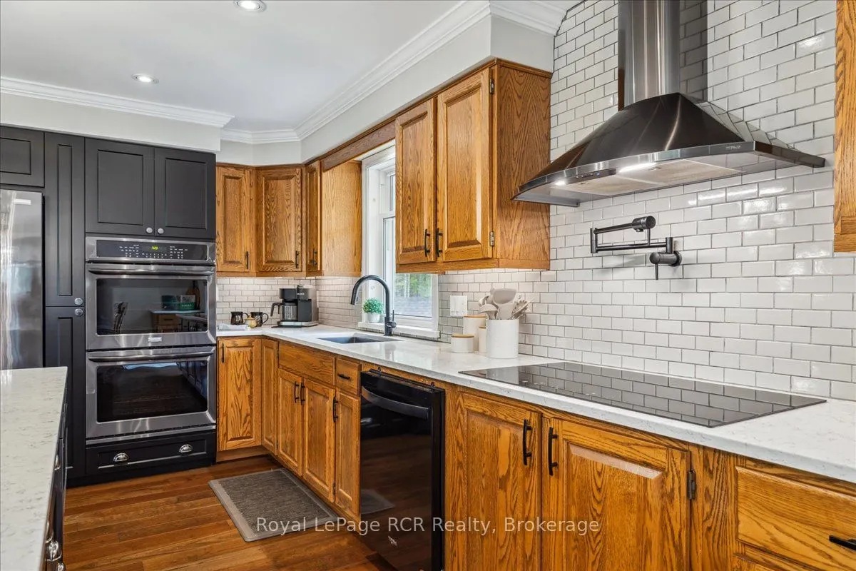 103488 Grey 18 Road