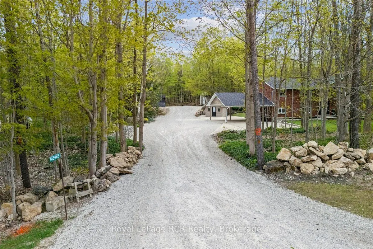 103488 Grey 18 Road