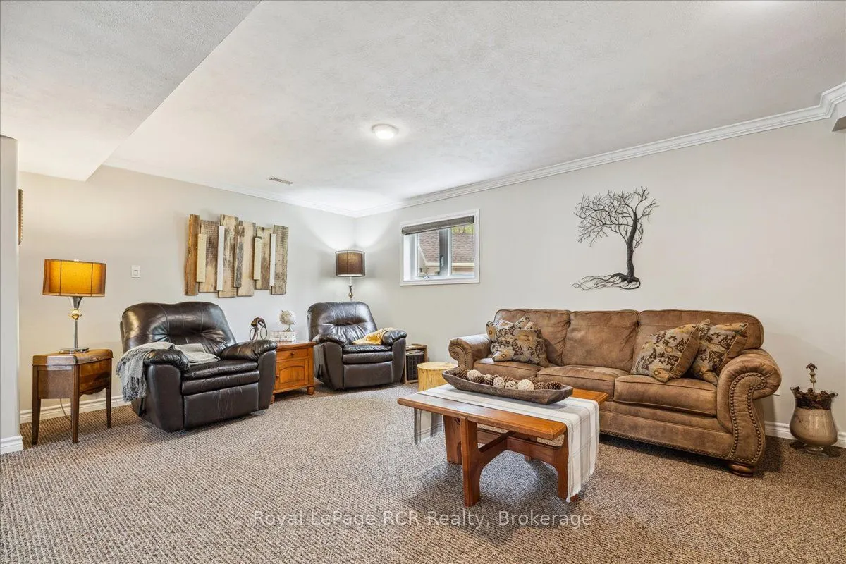 103488 Grey 18 Road