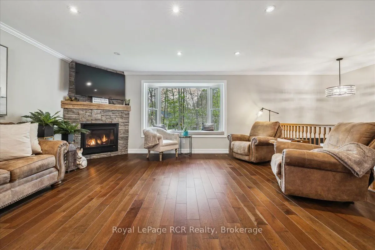 103488 Grey 18 Road