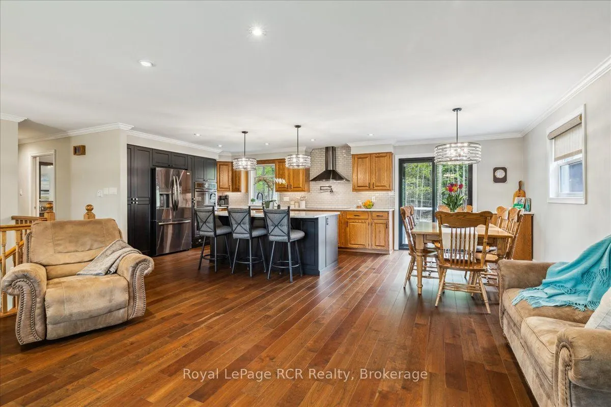 103488 Grey 18 Road