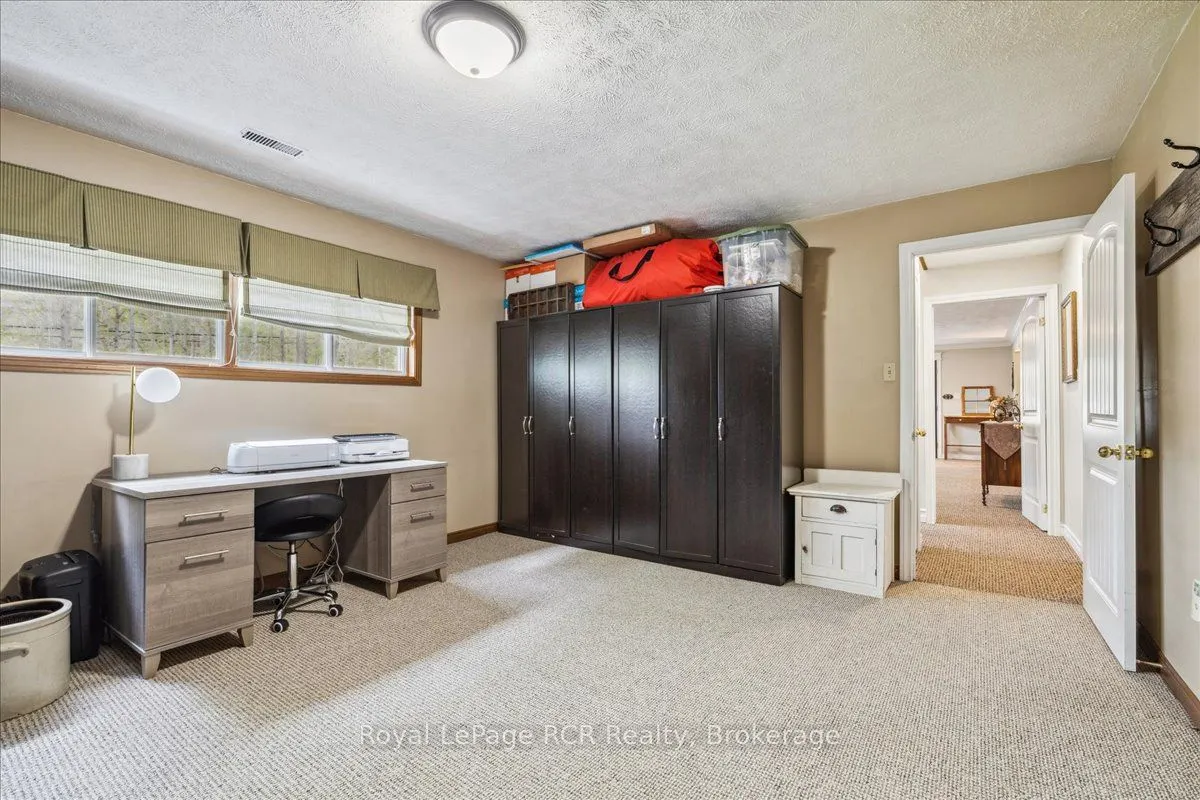 103488 Grey 18 Road