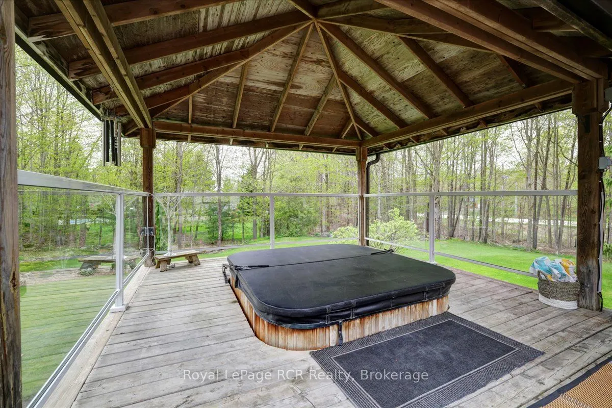 103488 Grey 18 Road