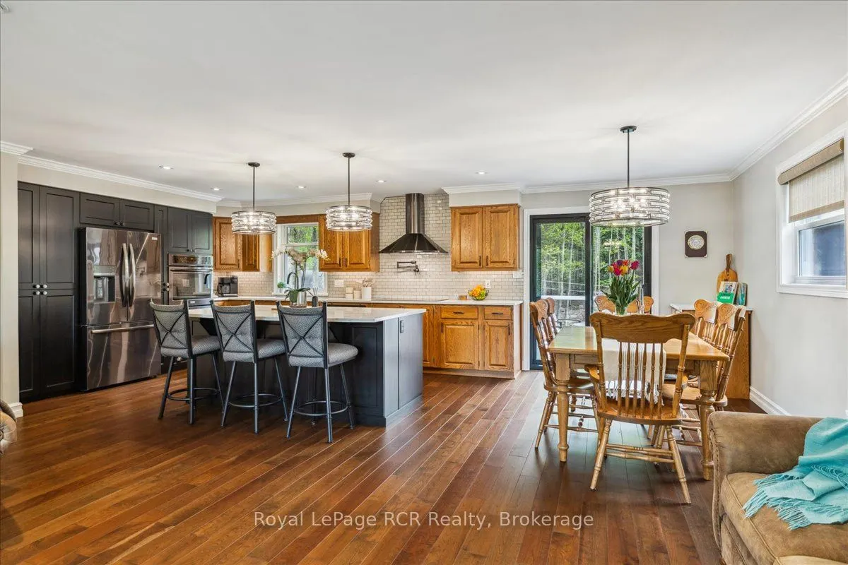 103488 Grey 18 Road