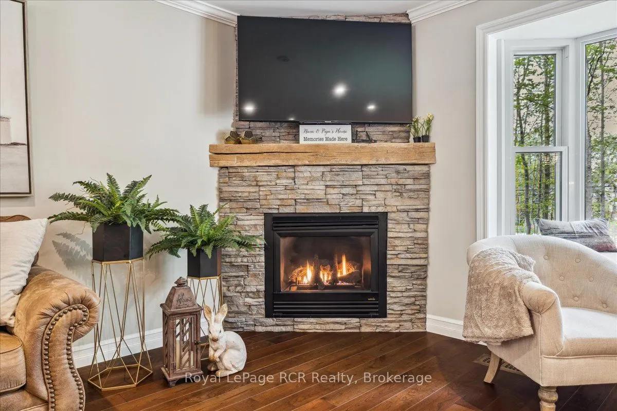 103488 Grey 18 Road