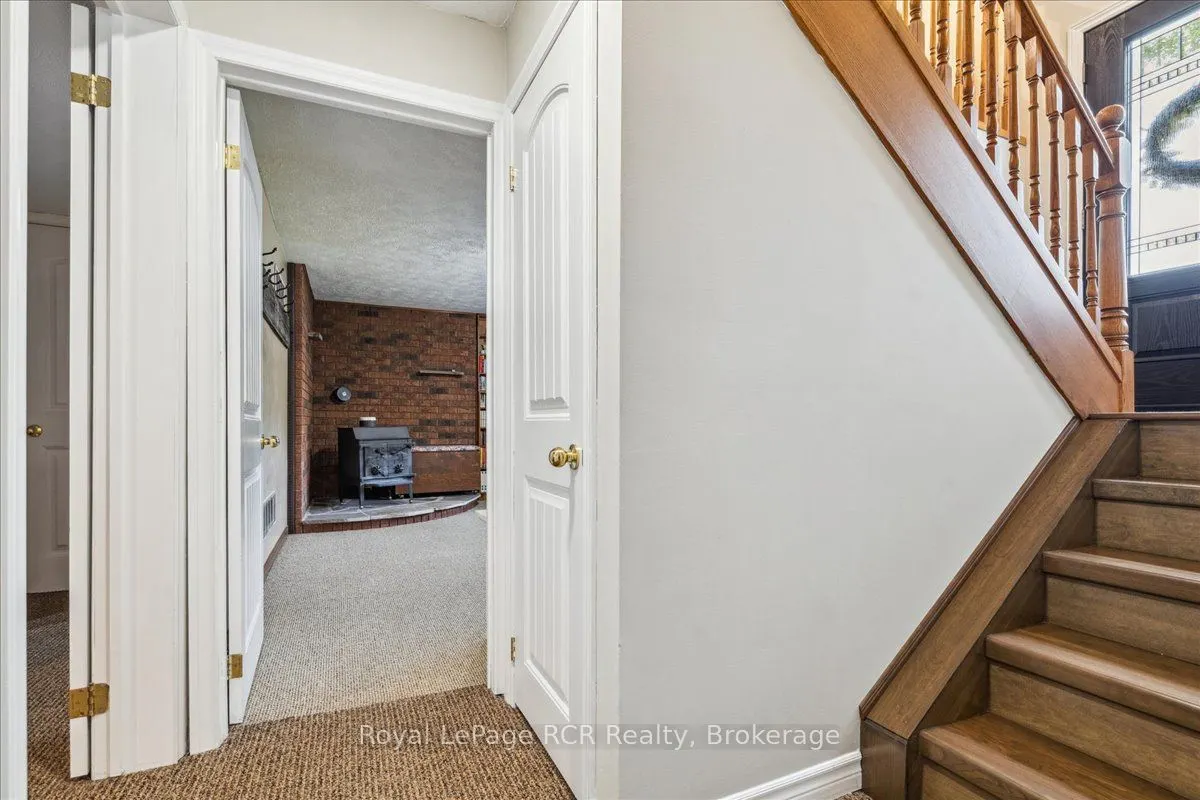 103488 Grey 18 Road