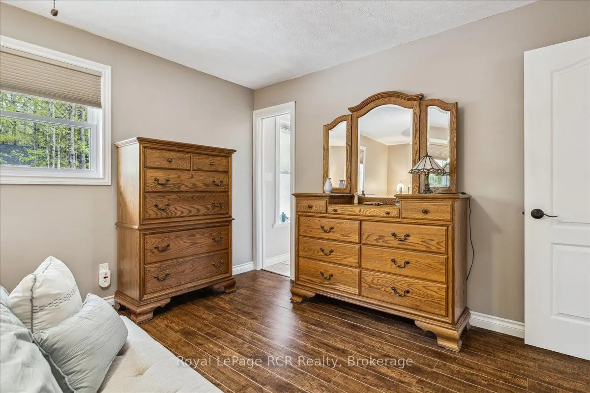 103488 Grey 18 Road