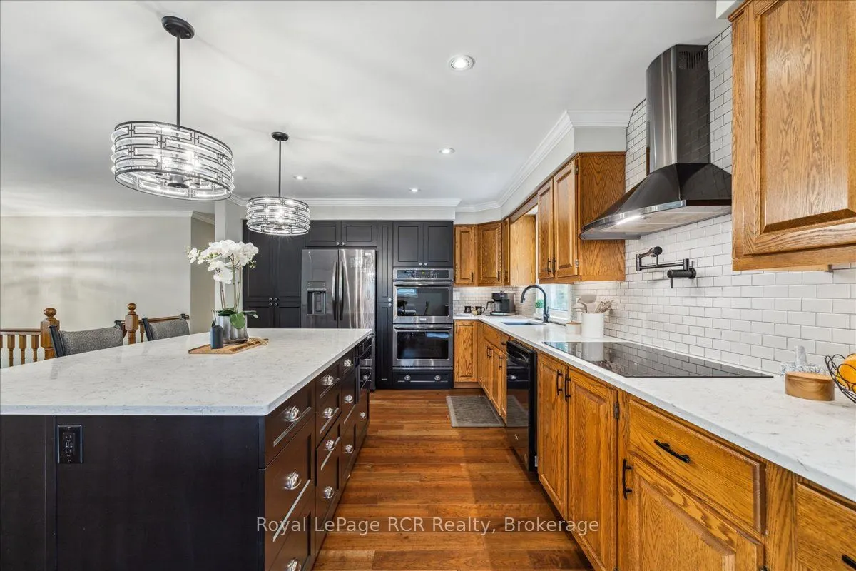 103488 Grey 18 Road