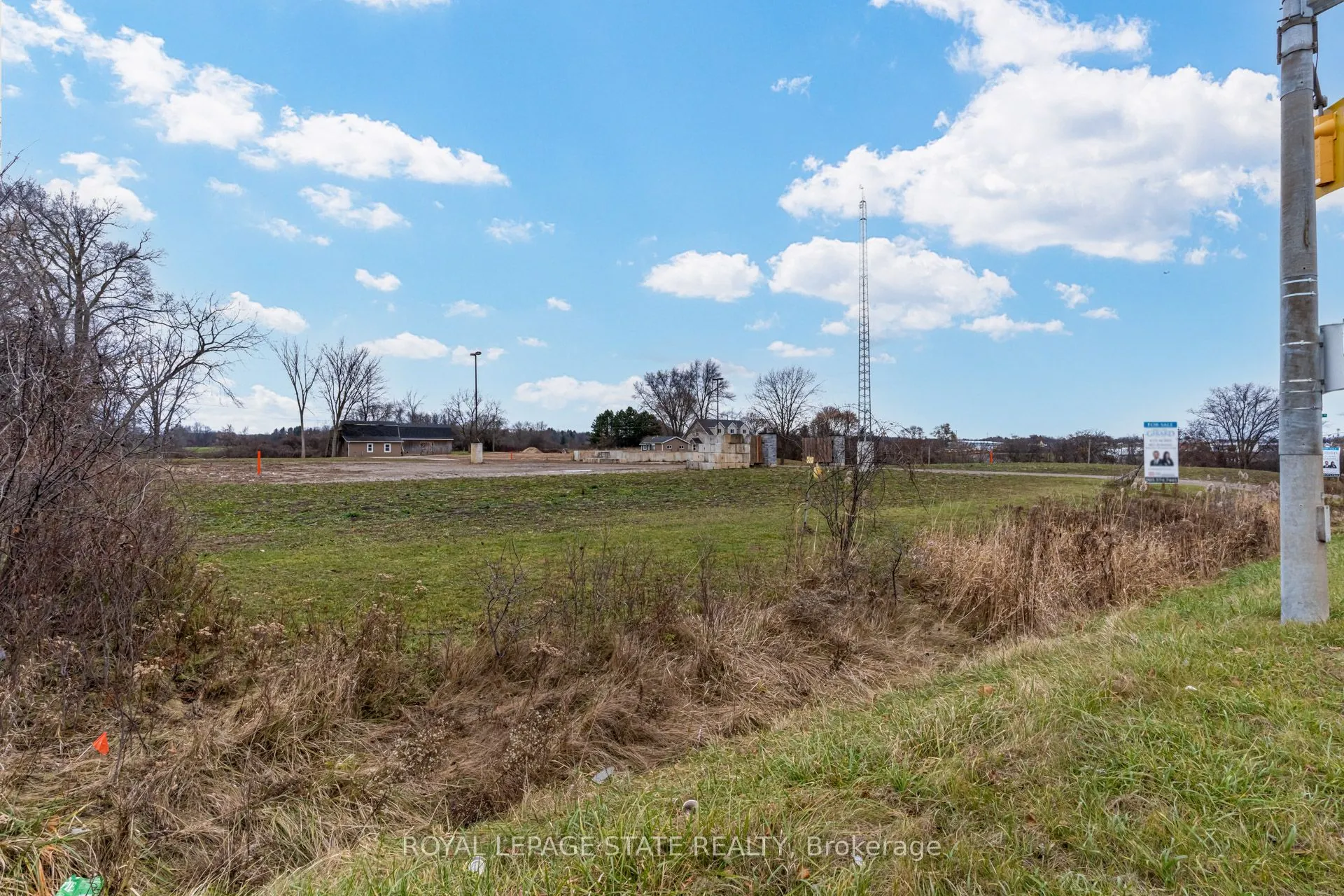 1431 Wilson Street W