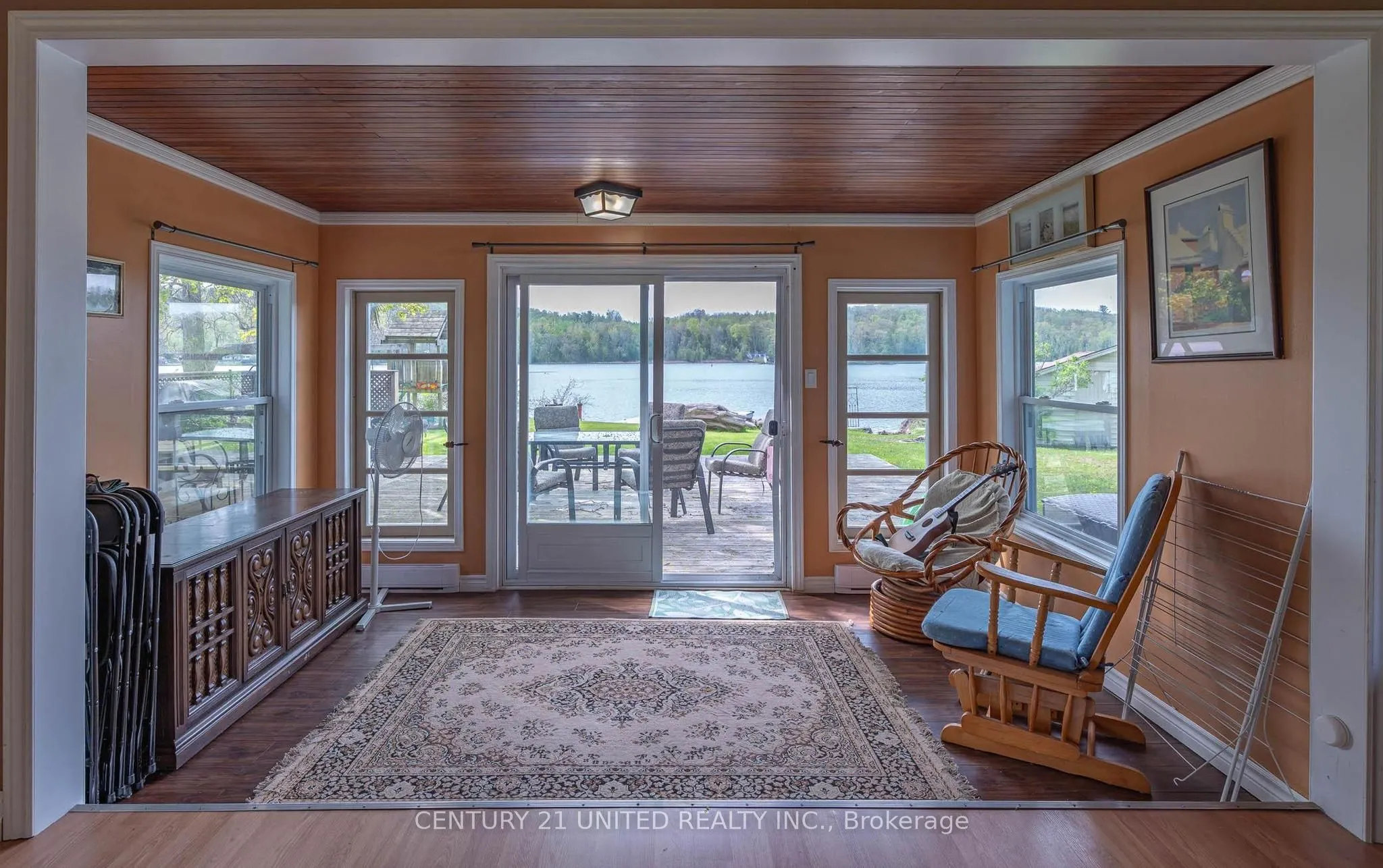 1035 Jarvis Lane