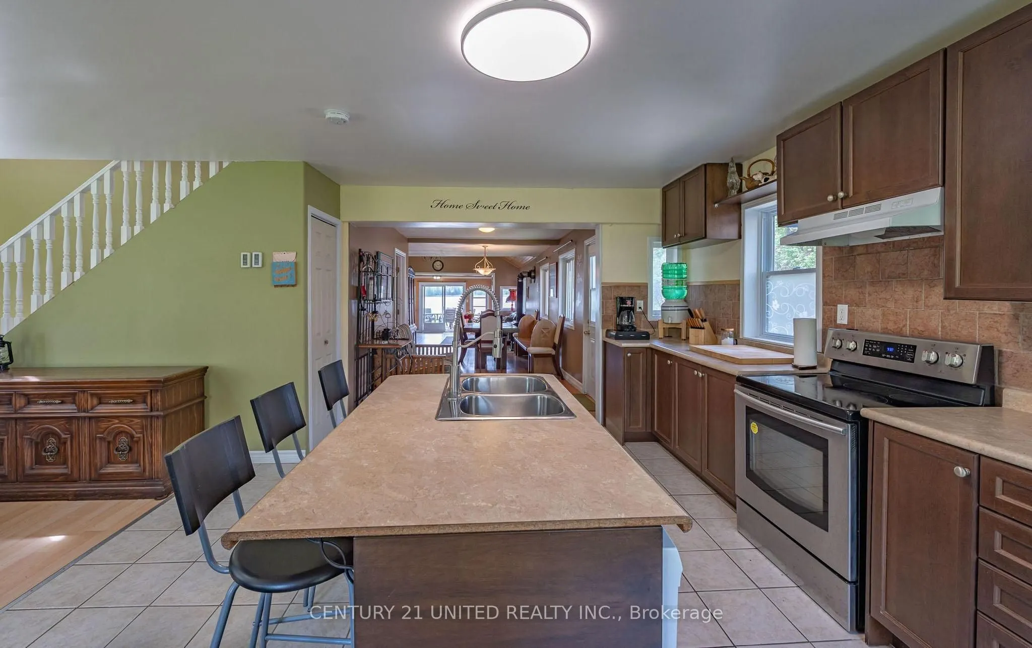 1035 Jarvis Lane