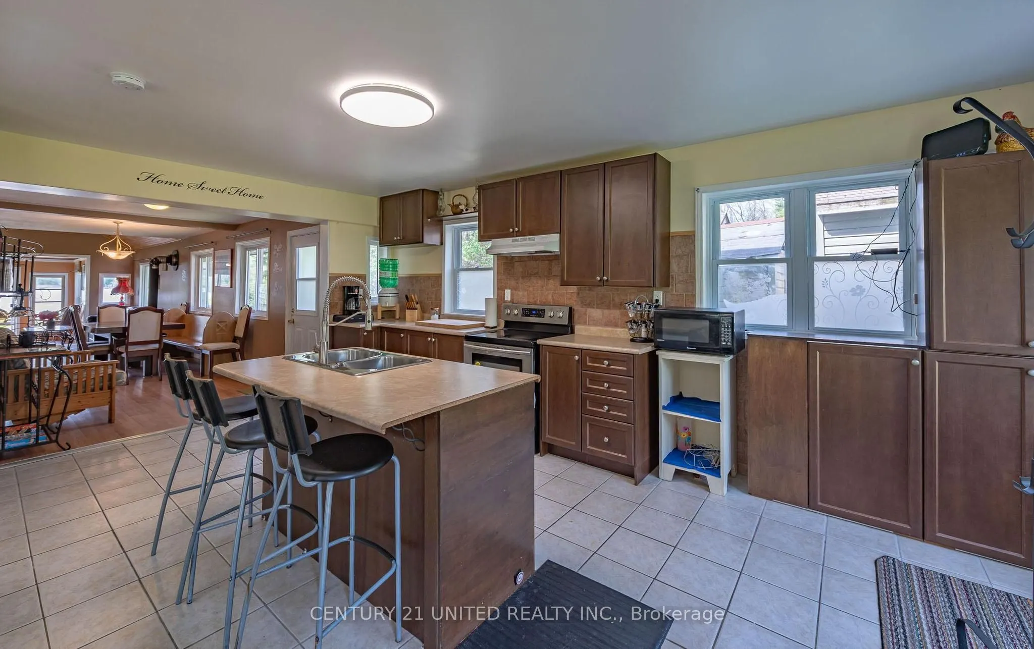 1035 Jarvis Lane