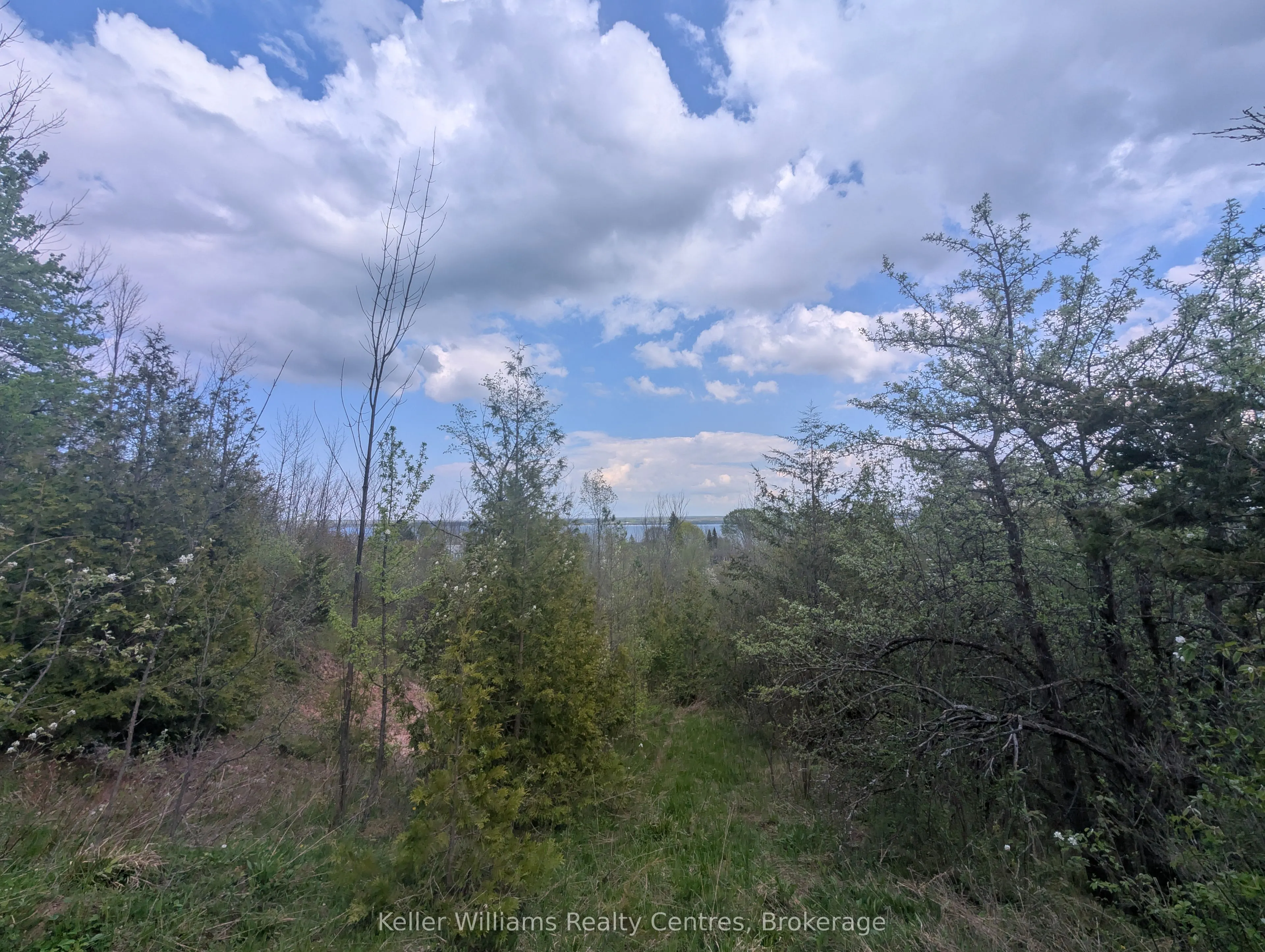 454 Balmy Beach Road
