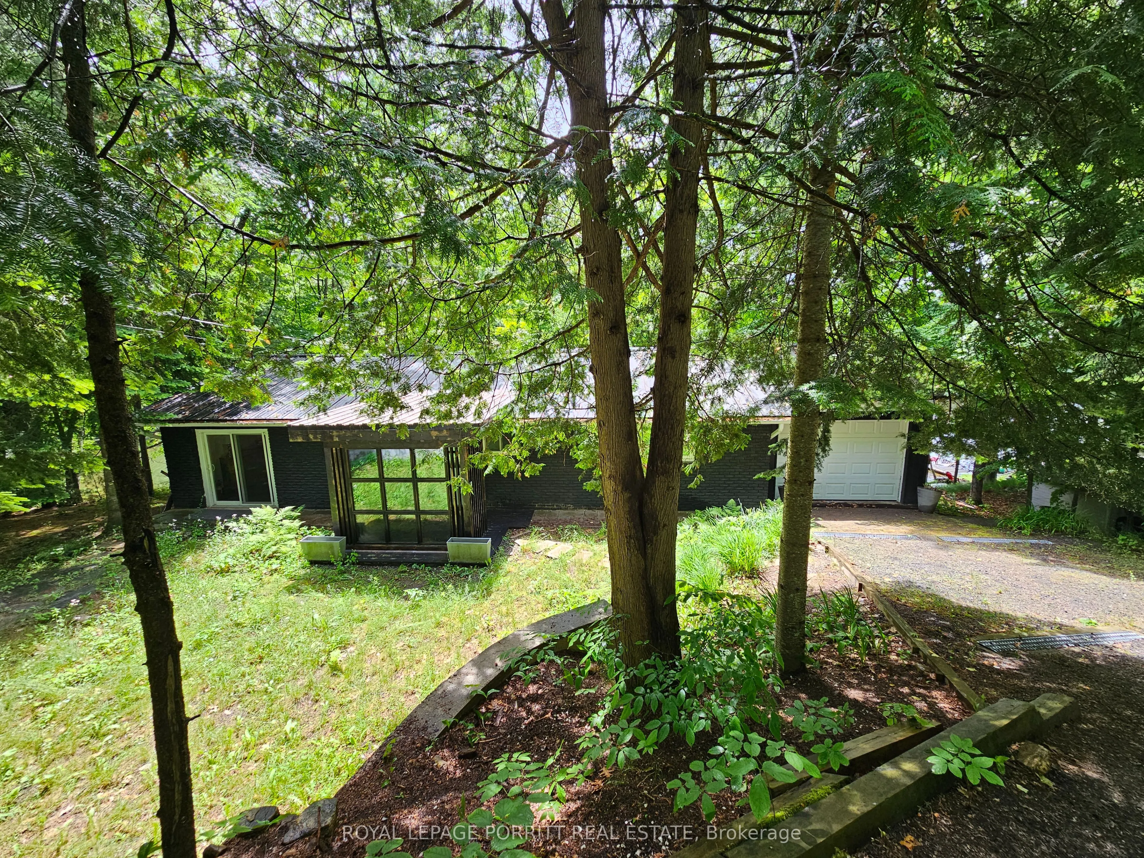 1015 Bayview Point Road