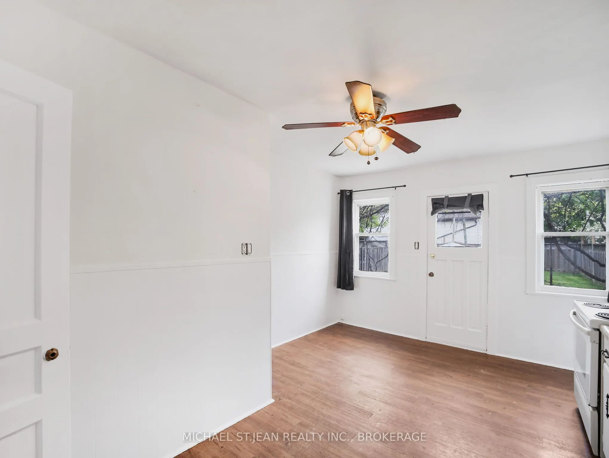 42 Ellis Avenue