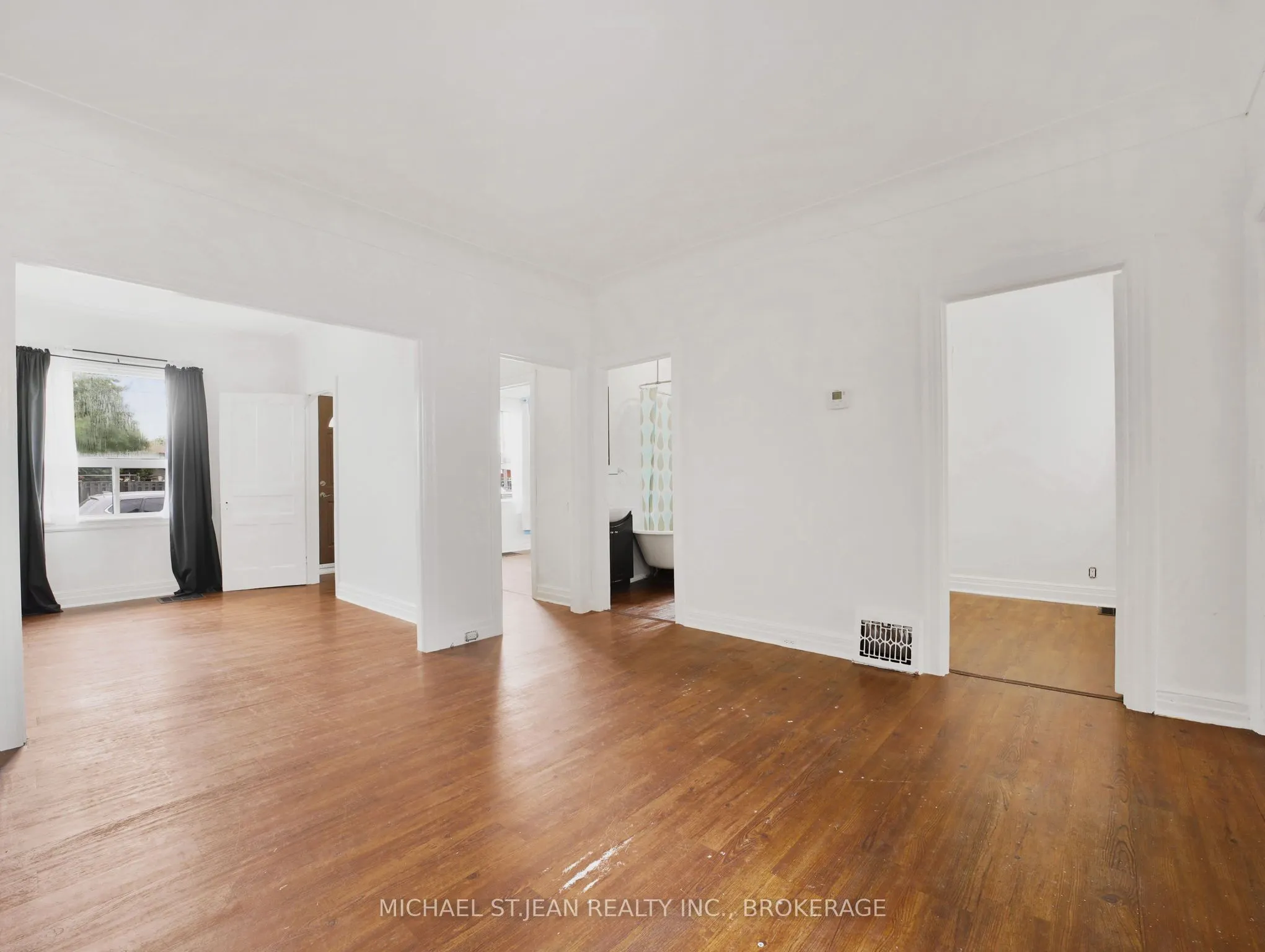 42 Ellis Avenue
