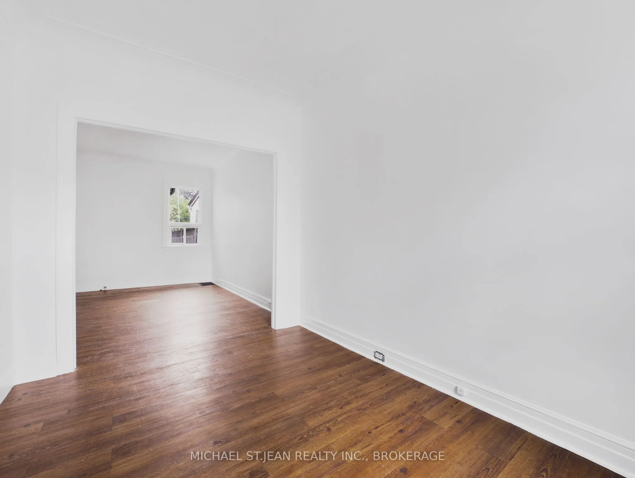 42 Ellis Avenue