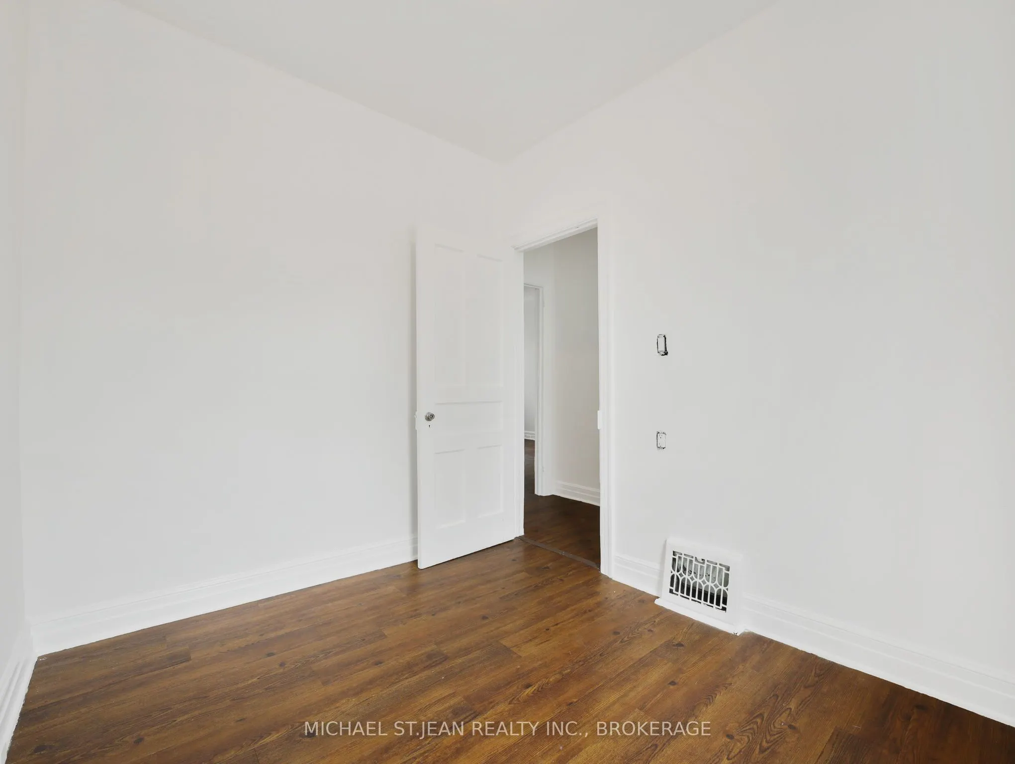 42 Ellis Avenue