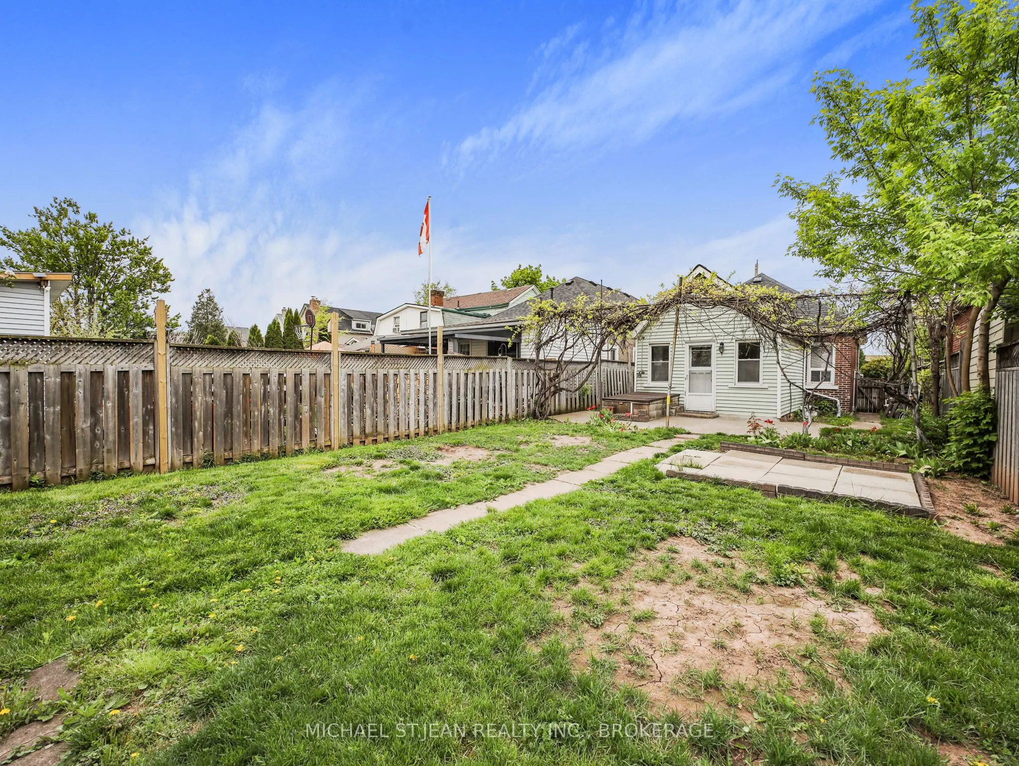 42 Ellis Avenue