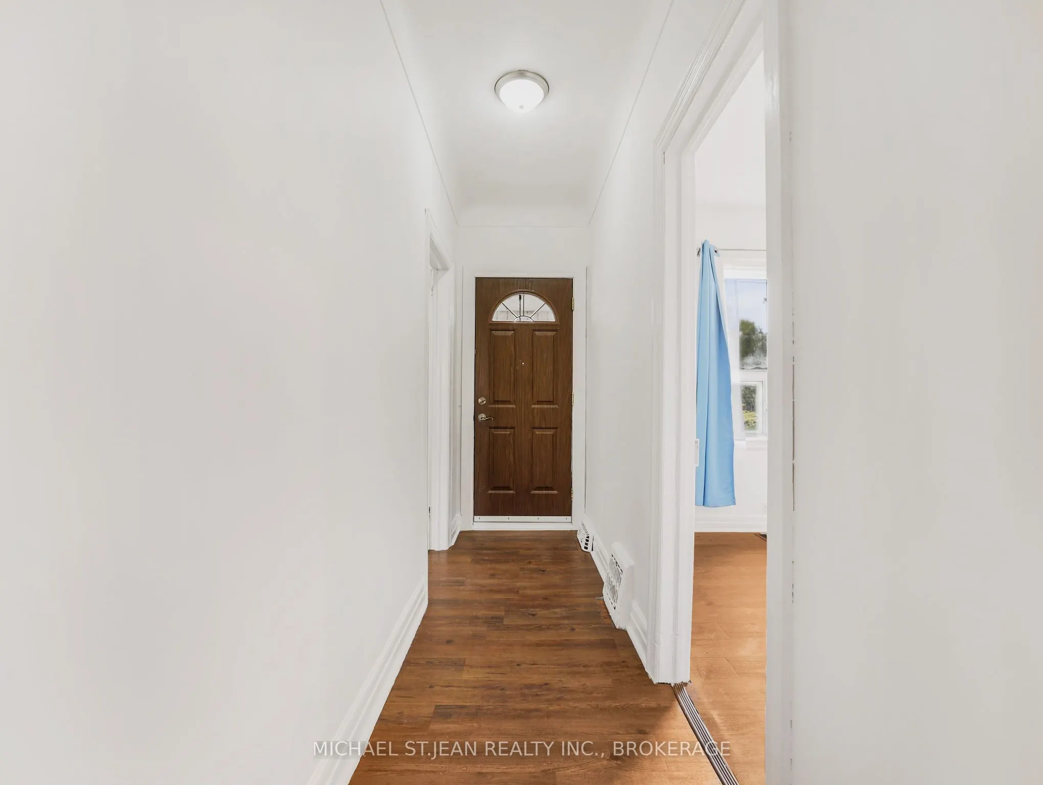 42 Ellis Avenue