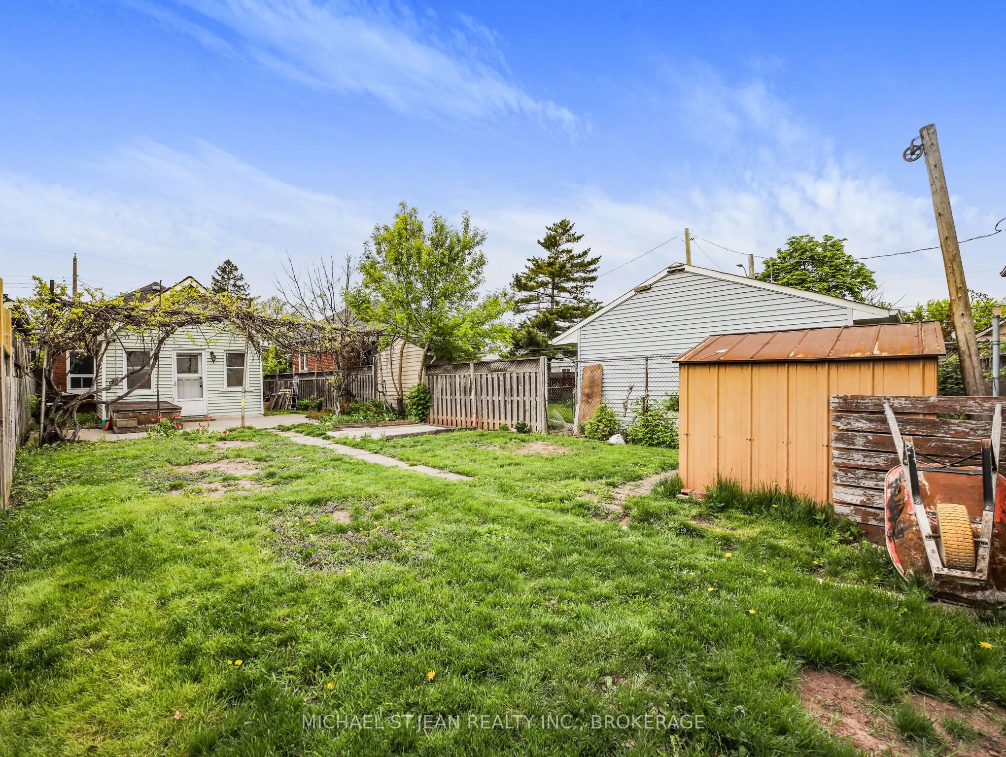42 Ellis Avenue