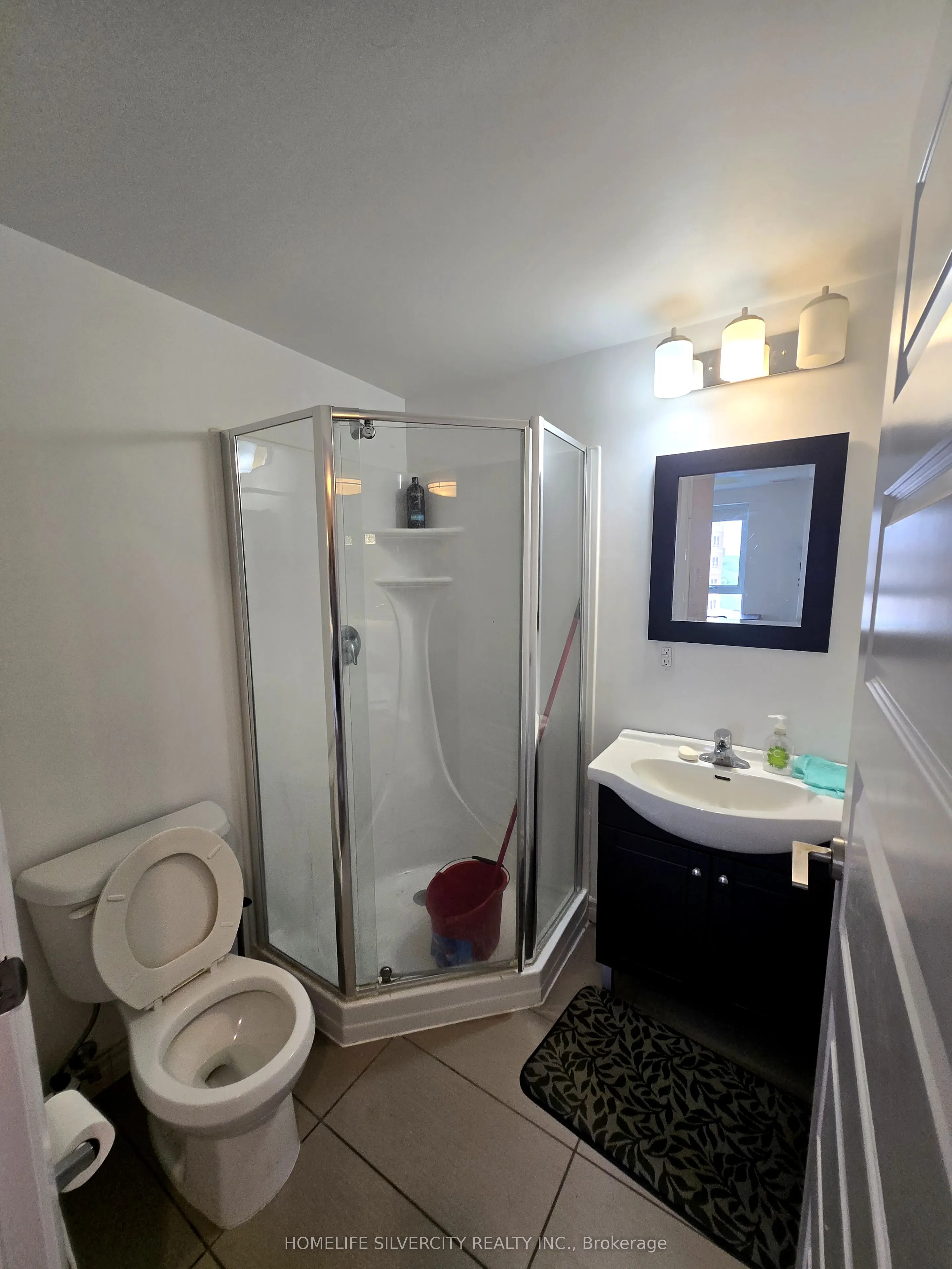 158 King Street N, #905-Tower 1
