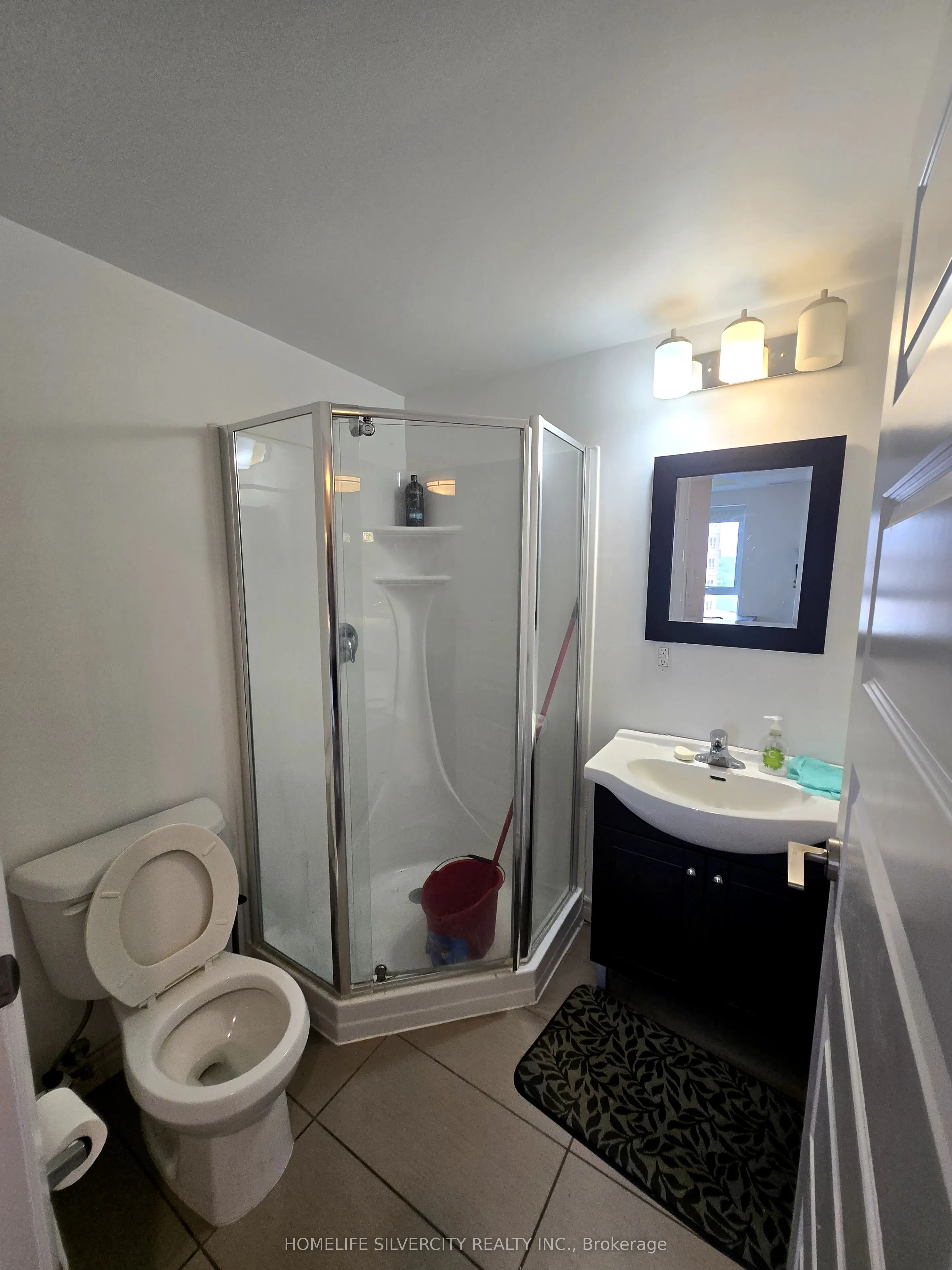 158 King Street N, #905-Tower 1
