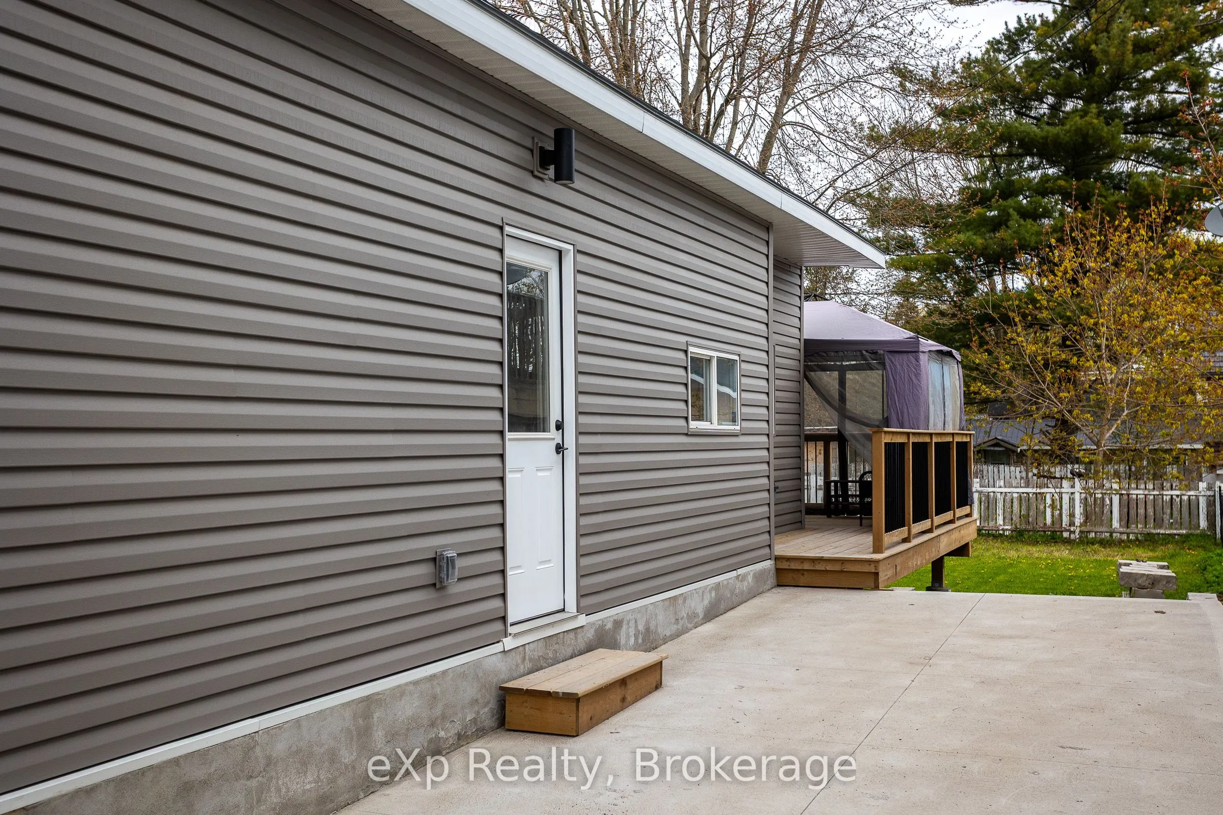 360 Frank Street